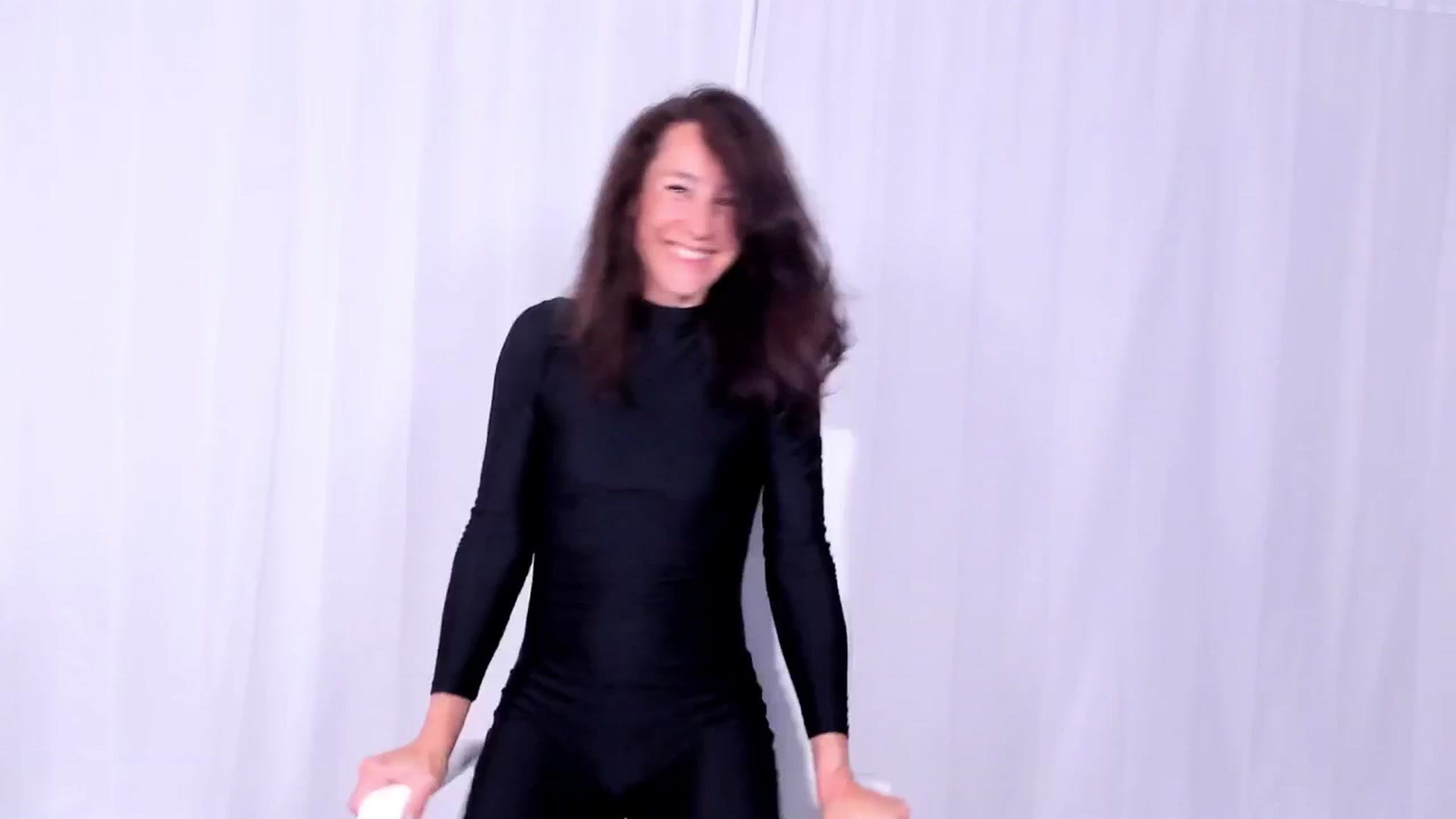 Gallery image thumbnail from Olivia's myfreecams stream on, 04/22/2024, 05:48 image 6 of 20
