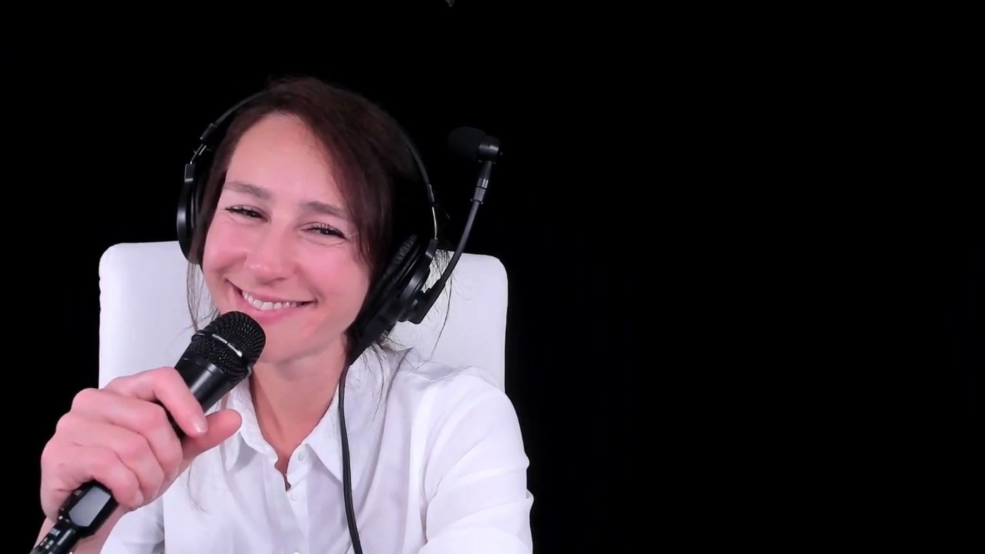 Gallery image thumbnail from Olivia's myfreecams stream on, 04/26/2024, 05:39 image 11 of 20