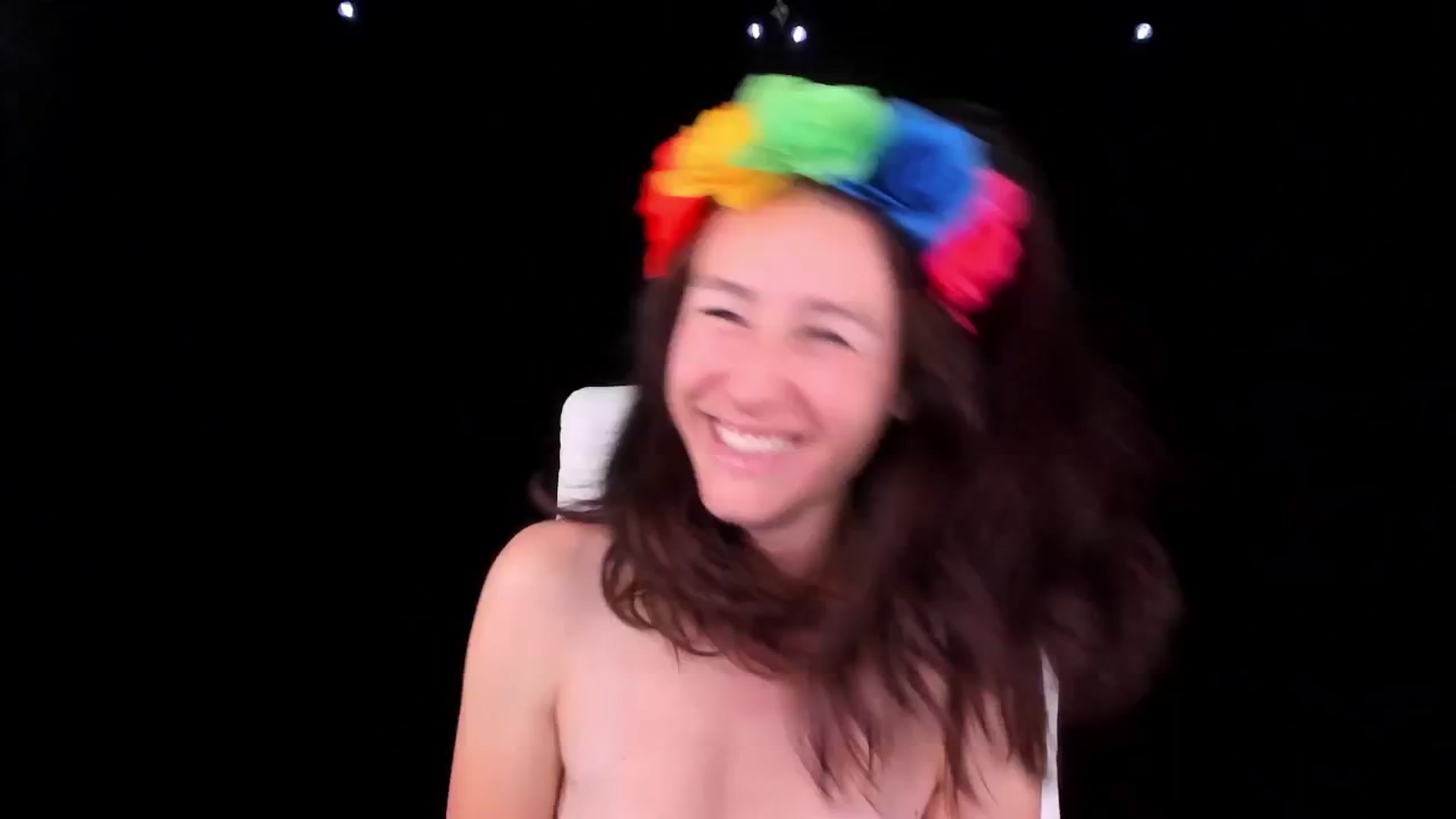 Gallery image thumbnail from Olivia's myfreecams stream on, 04/28/2024, 05:52 image 9 of 20