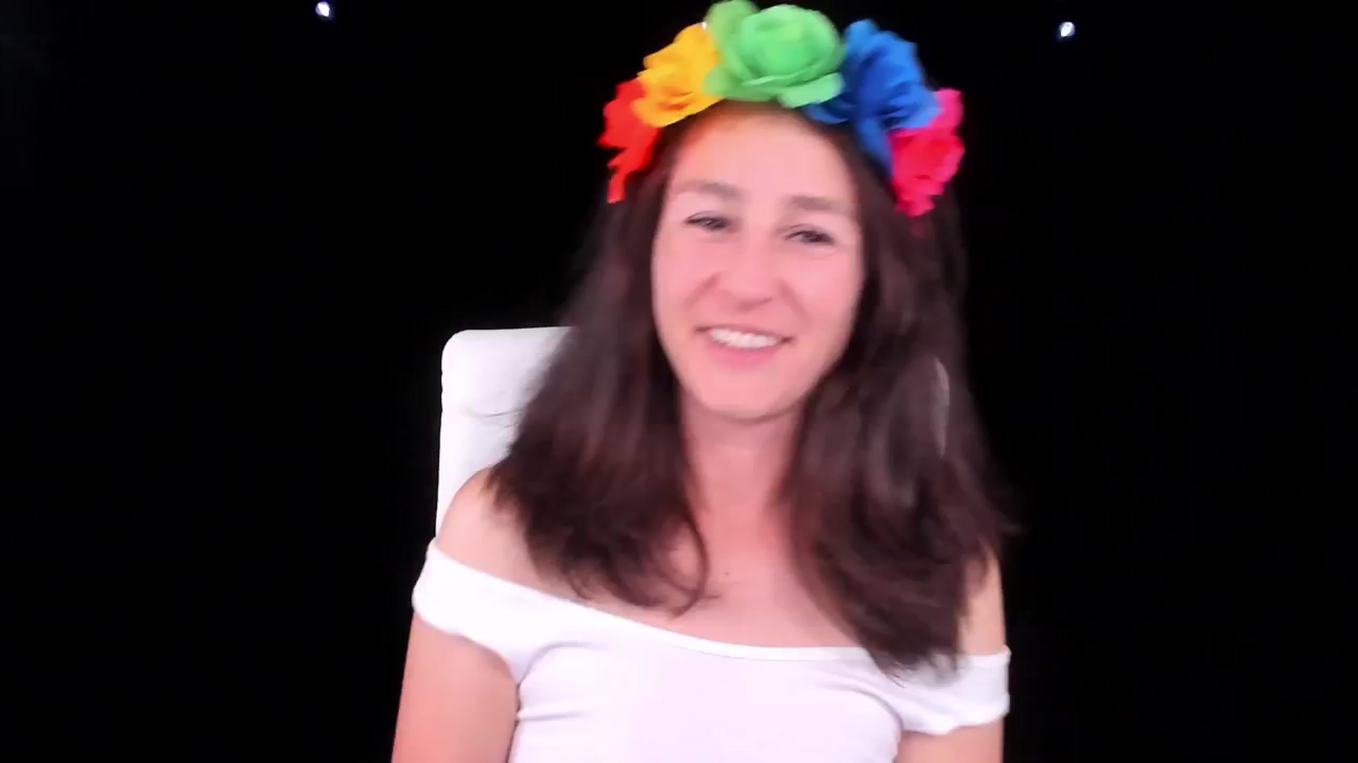 Gallery image thumbnail from Olivia's myfreecams stream on, 04/28/2024, 05:52 image 4 of 20