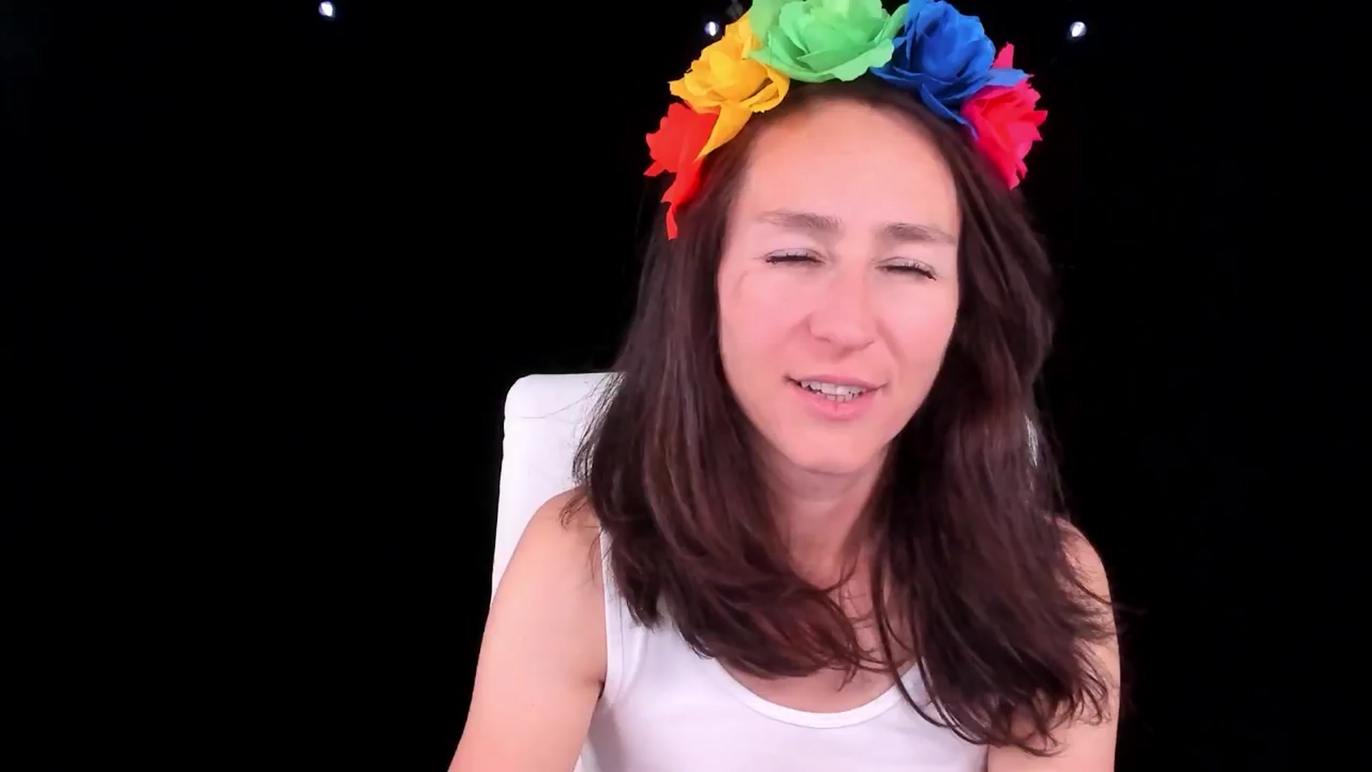 Gallery image thumbnail from Olivia's myfreecams stream on, 04/28/2024, 05:52 image 17 of 20