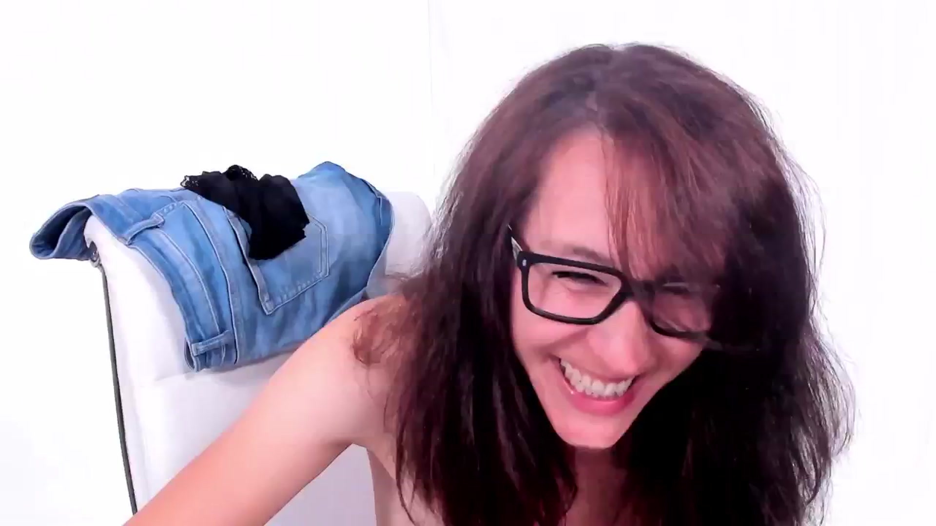 Gallery image thumbnail from Olivia's myfreecams stream on, 05/03/2024, 05:36 image 11 of 20