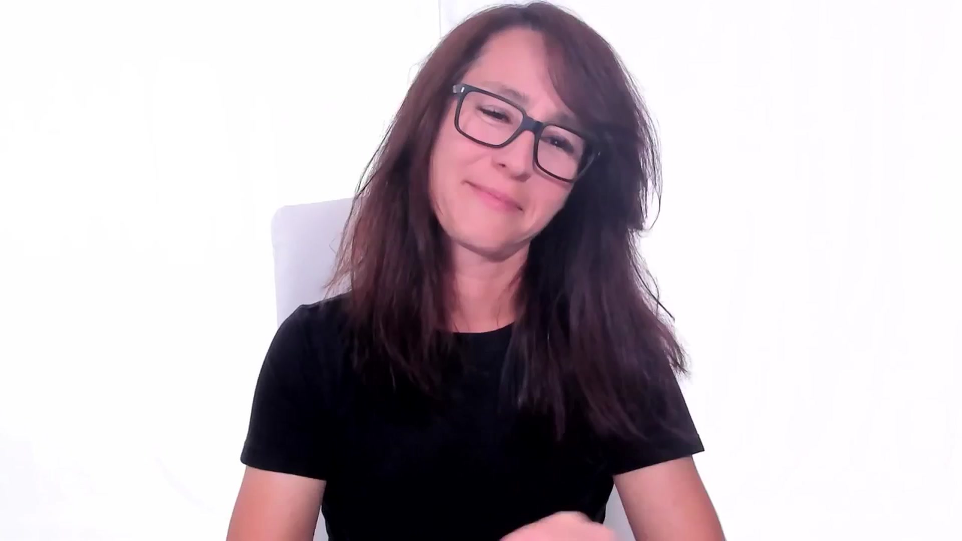 Gallery image thumbnail from Olivia's myfreecams stream on, 05/03/2024, 05:36 image 3 of 20