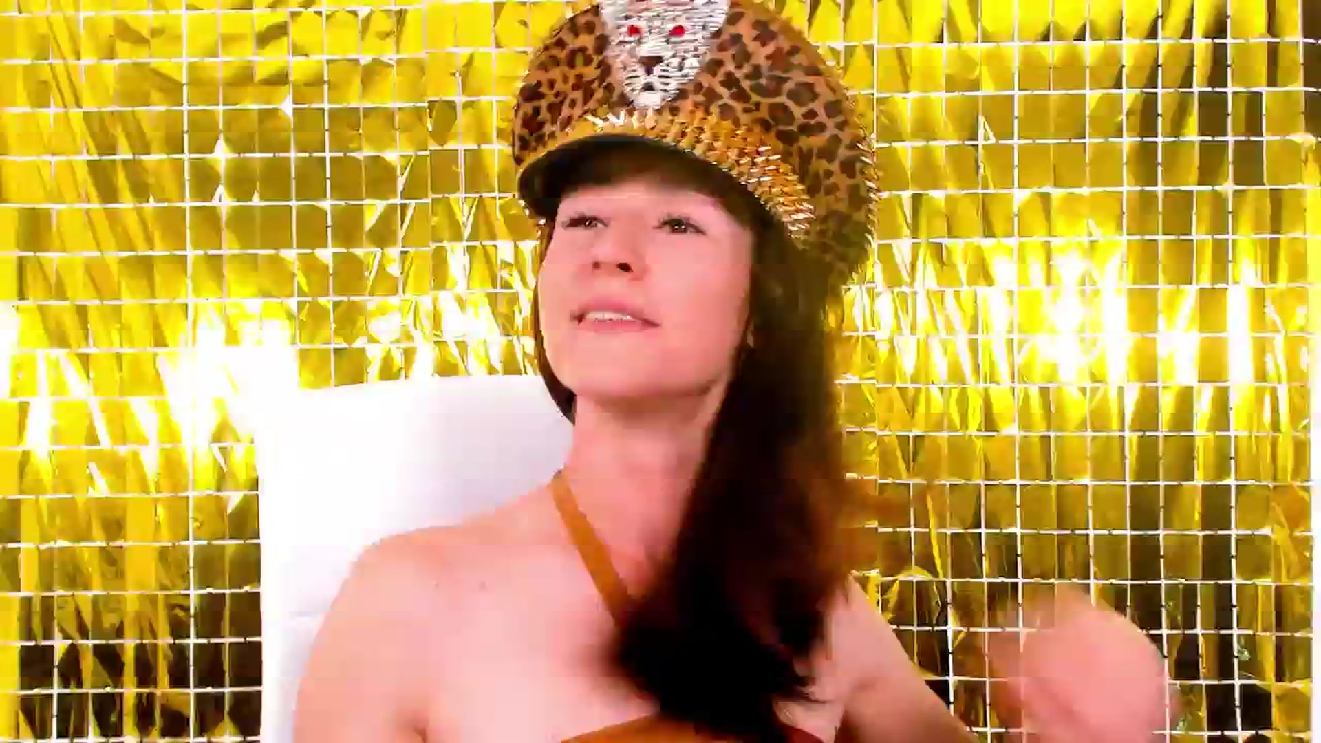Gallery image thumbnail from Olivia's myfreecams stream on, 05/04/2024, 03:14 image 6 of 20