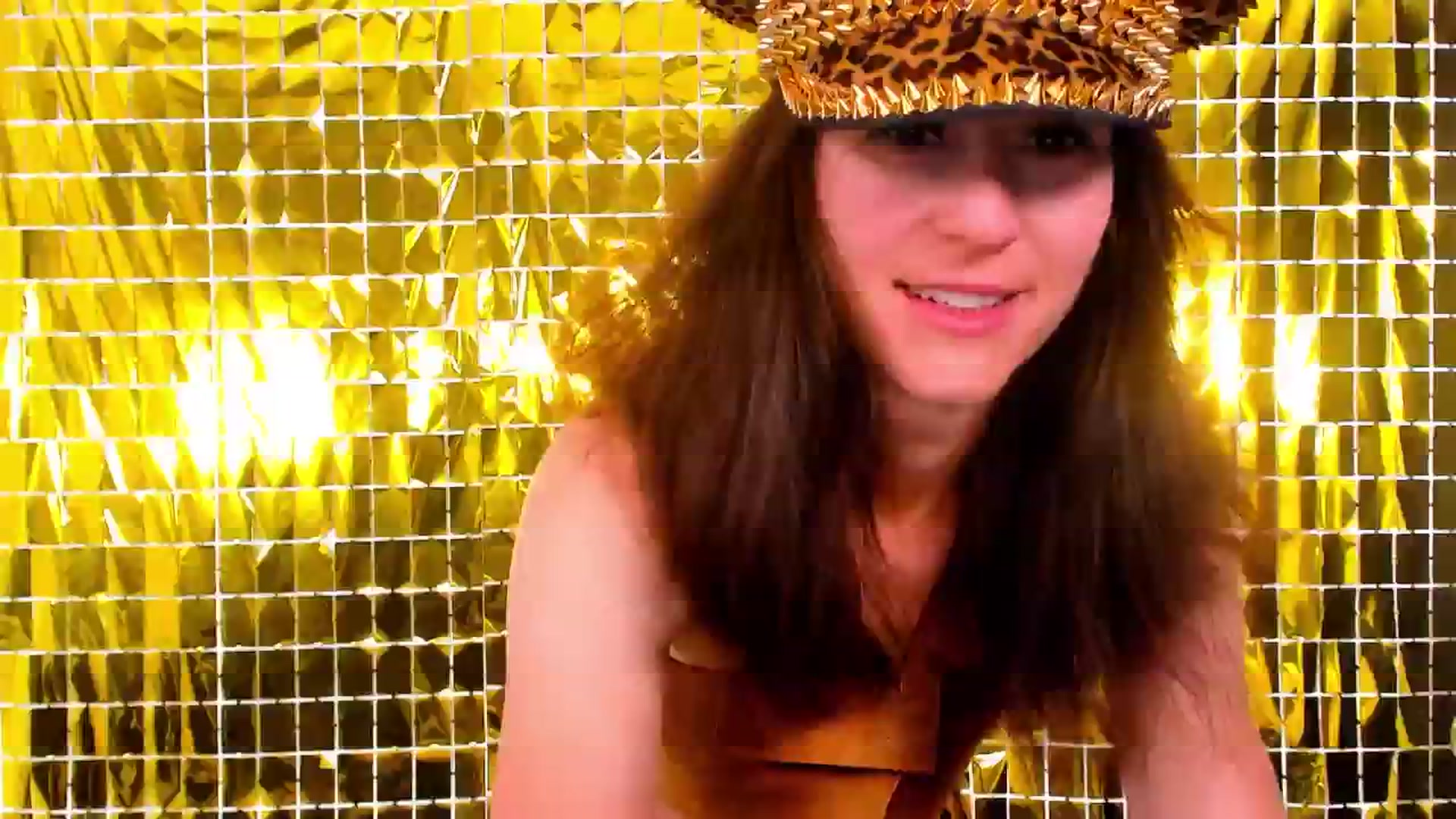 Gallery image thumbnail from Olivia's myfreecams stream on, 05/04/2024, 04:07 image 1 of 20