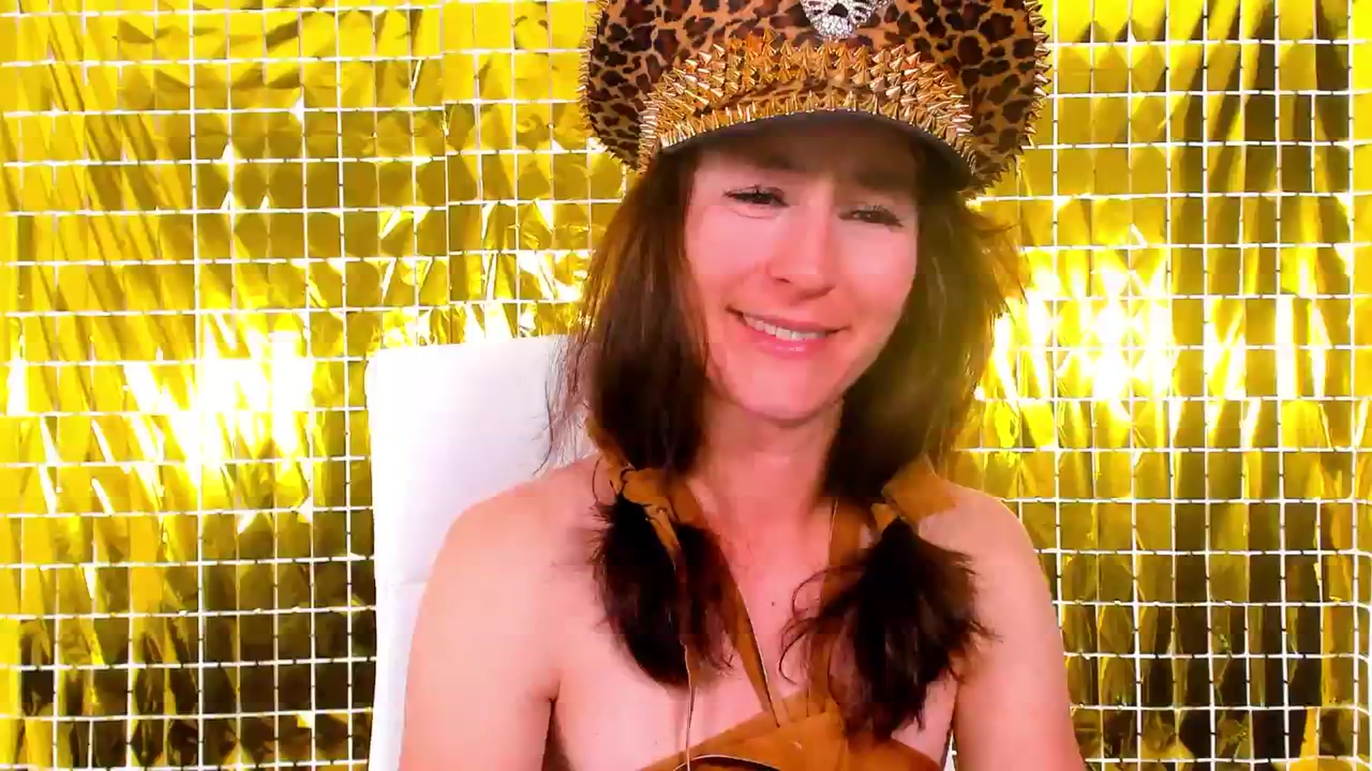 Gallery image thumbnail from Olivia's myfreecams stream on, 05/04/2024, 06:14 image 3 of 20