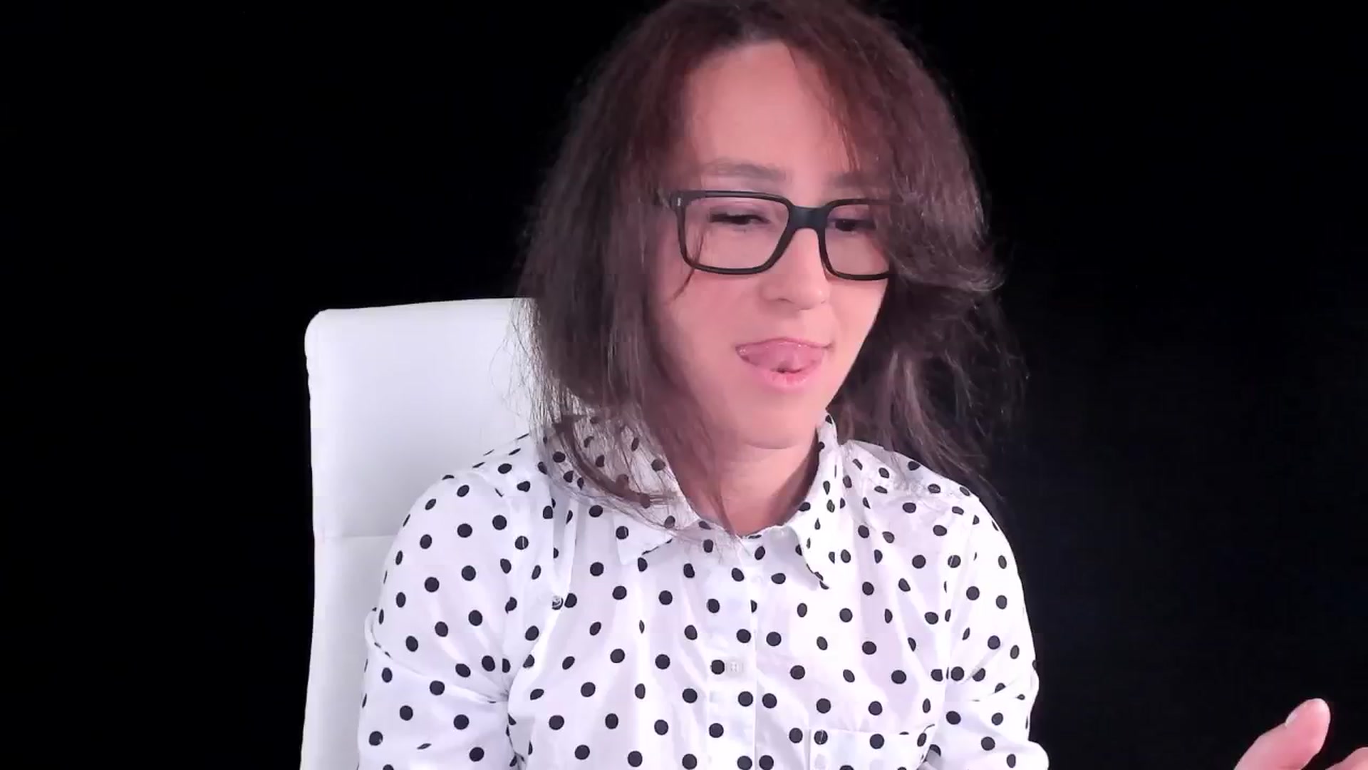Gallery image thumbnail from Olivia's myfreecams stream on, 05/07/2024, 02:49 image 7 of 20
