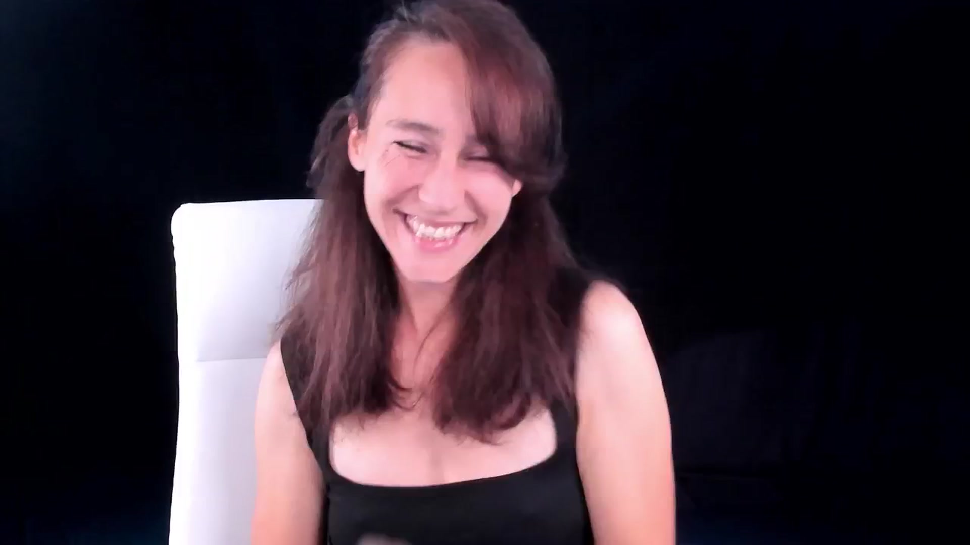Gallery image thumbnail from Olivia's myfreecams stream on, 05/10/2024, 06:10 image 1 of 20