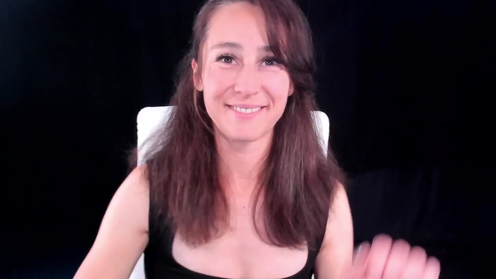 Gallery image thumbnail from Olivia's myfreecams stream on, 05/10/2024, 06:10 image 5 of 20
