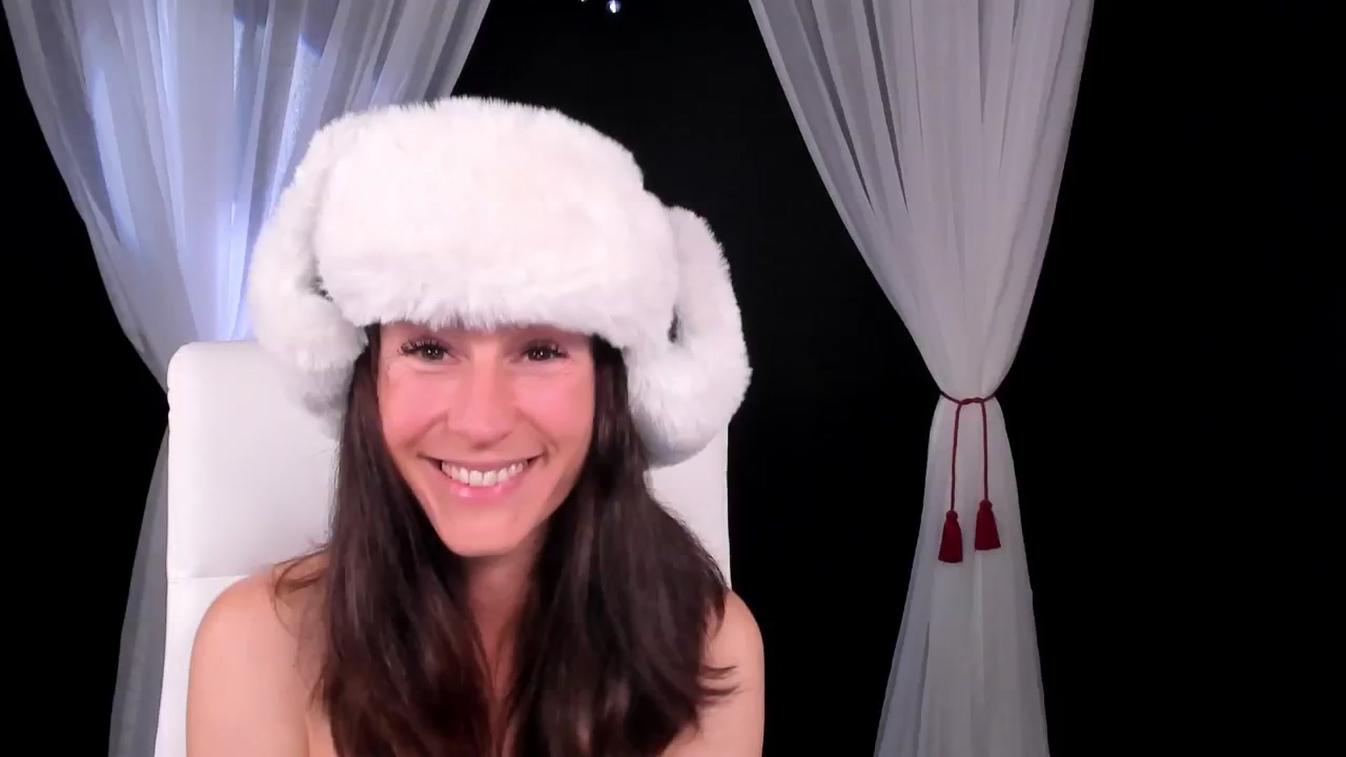 Gallery image thumbnail from Olivia's myfreecams stream on, 05/17/2024, 05:04 image 20 of 20