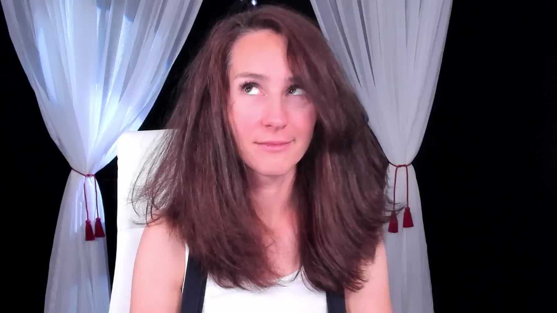 Gallery image thumbnail from Olivia's myfreecams stream on, 05/18/2024, 04:52 image 17 of 20