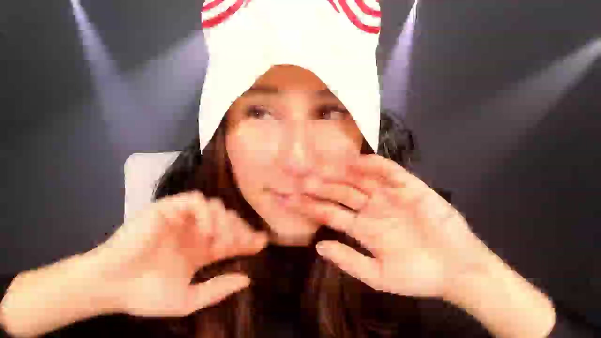 Gallery image thumbnail from Olivia's myfreecams stream on, 05/21/2024, 04:43 image 11 of 20