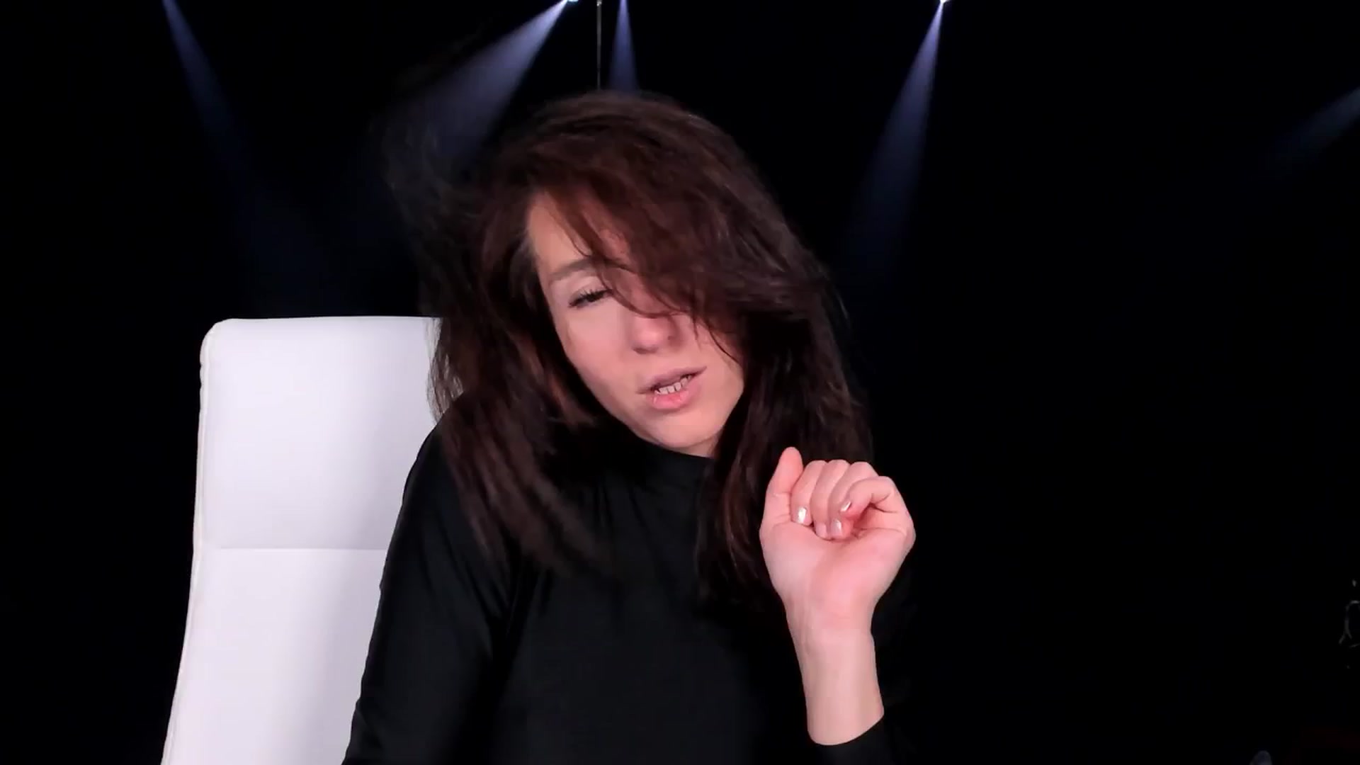 Gallery image thumbnail from Olivia's myfreecams stream on, 05/21/2024, 04:43 image 19 of 20