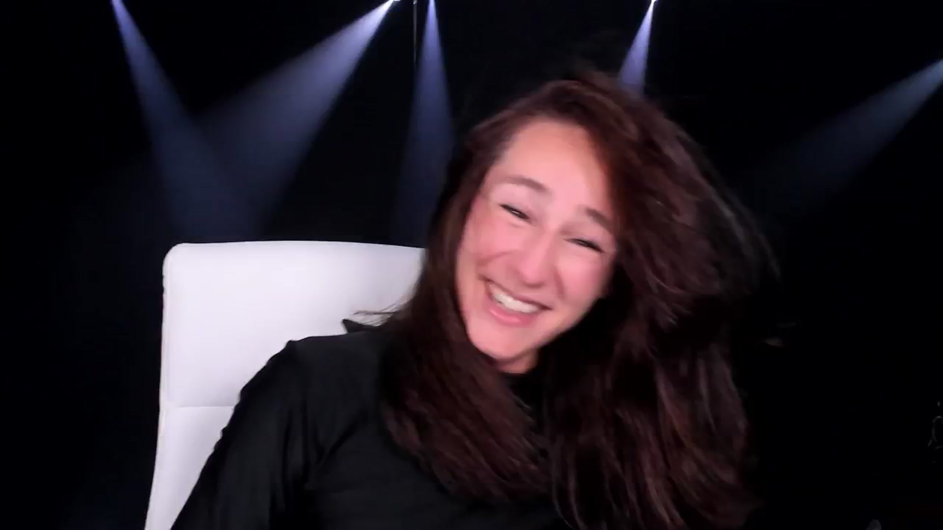 Gallery image thumbnail from Olivia's myfreecams stream on, 05/21/2024, 04:43 image 16 of 20