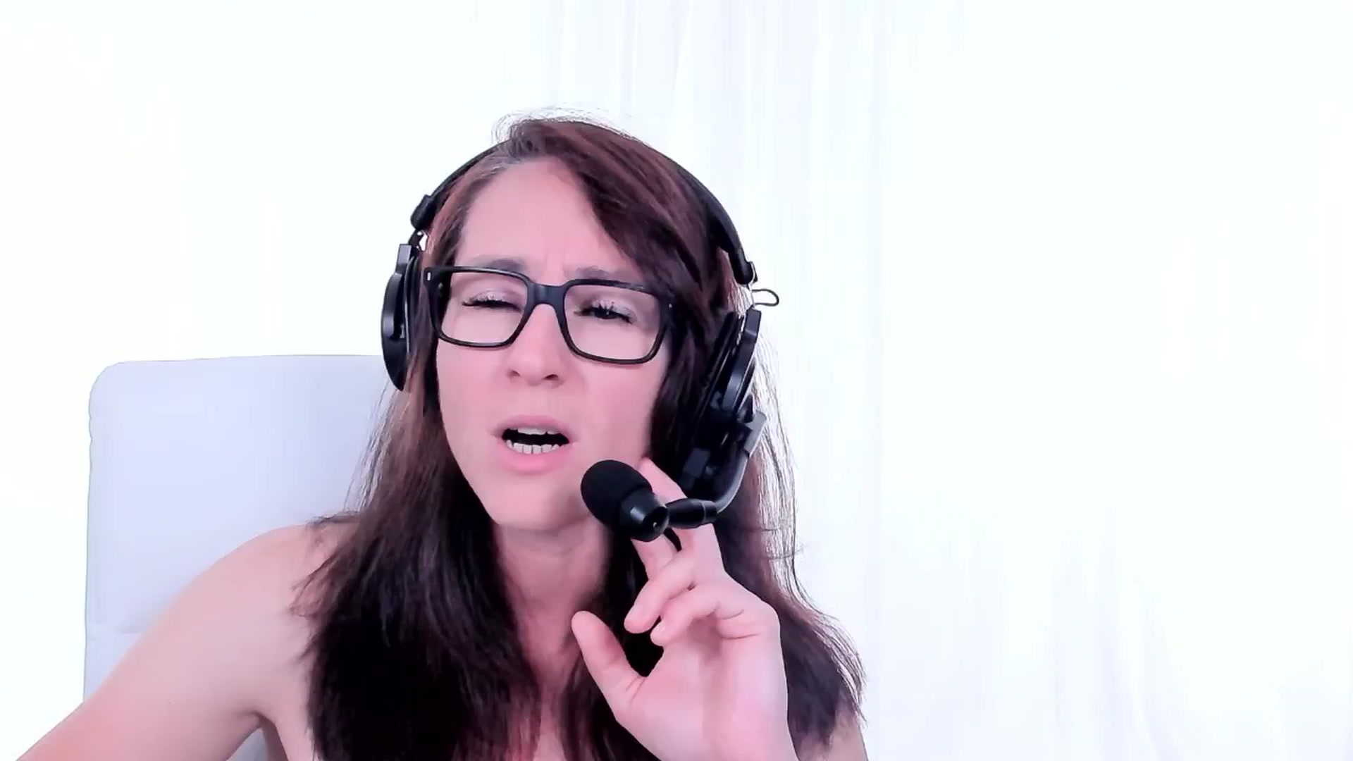Gallery image thumbnail from Olivia's myfreecams stream on, 05/24/2024, 05:48 image 17 of 20
