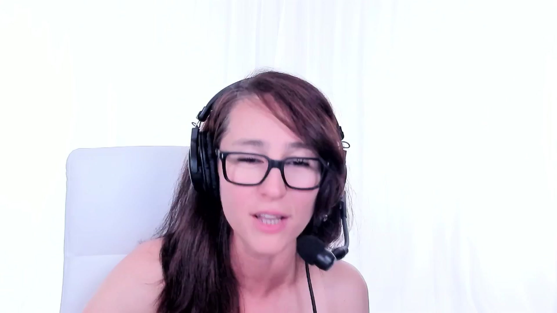 Gallery image thumbnail from Olivia's myfreecams stream on, 05/24/2024, 05:48 image 16 of 20