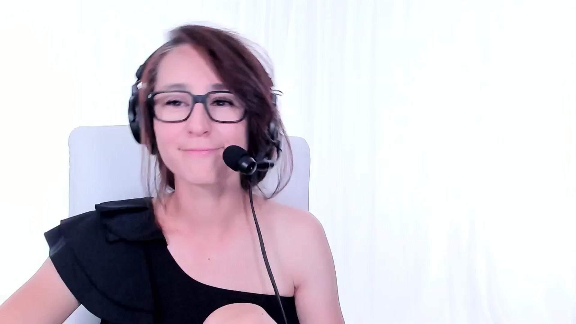 Gallery image thumbnail from Olivia's myfreecams stream on, 05/24/2024, 05:48 image 7 of 20
