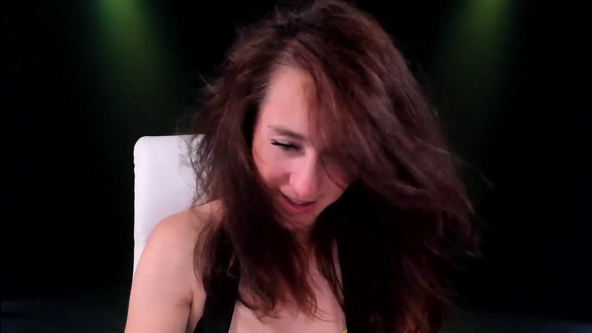 Gallery image thumbnail from Olivia's myfreecams stream on, 05/27/2024, 06:11 image 15 of 20