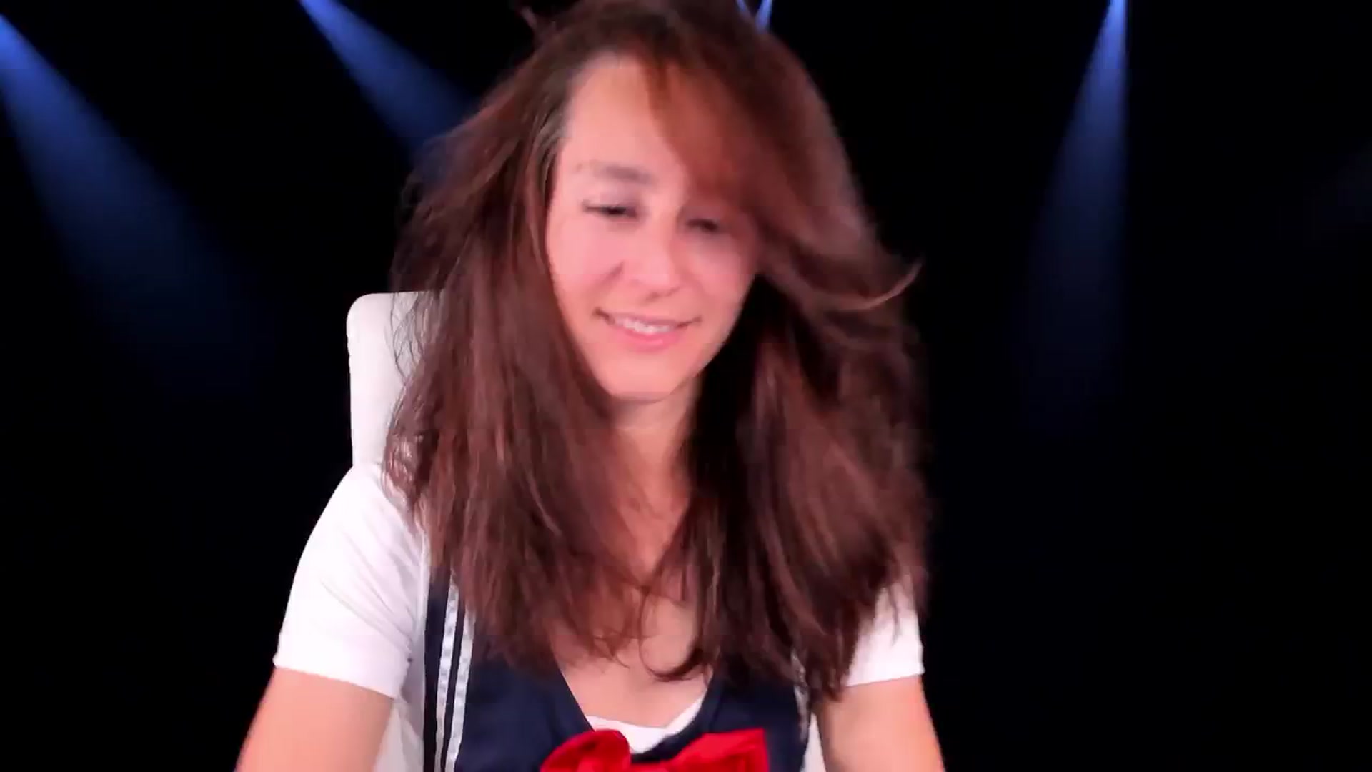 Gallery image thumbnail from Olivia's myfreecams stream on, 06/19/2024, 04:14 image 17 of 20