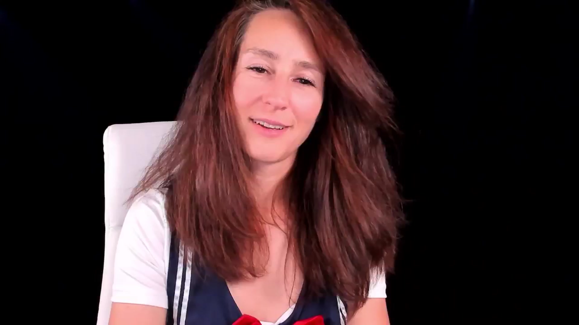 Gallery image thumbnail from Olivia's myfreecams stream on, 06/19/2024, 05:56 image 12 of 20