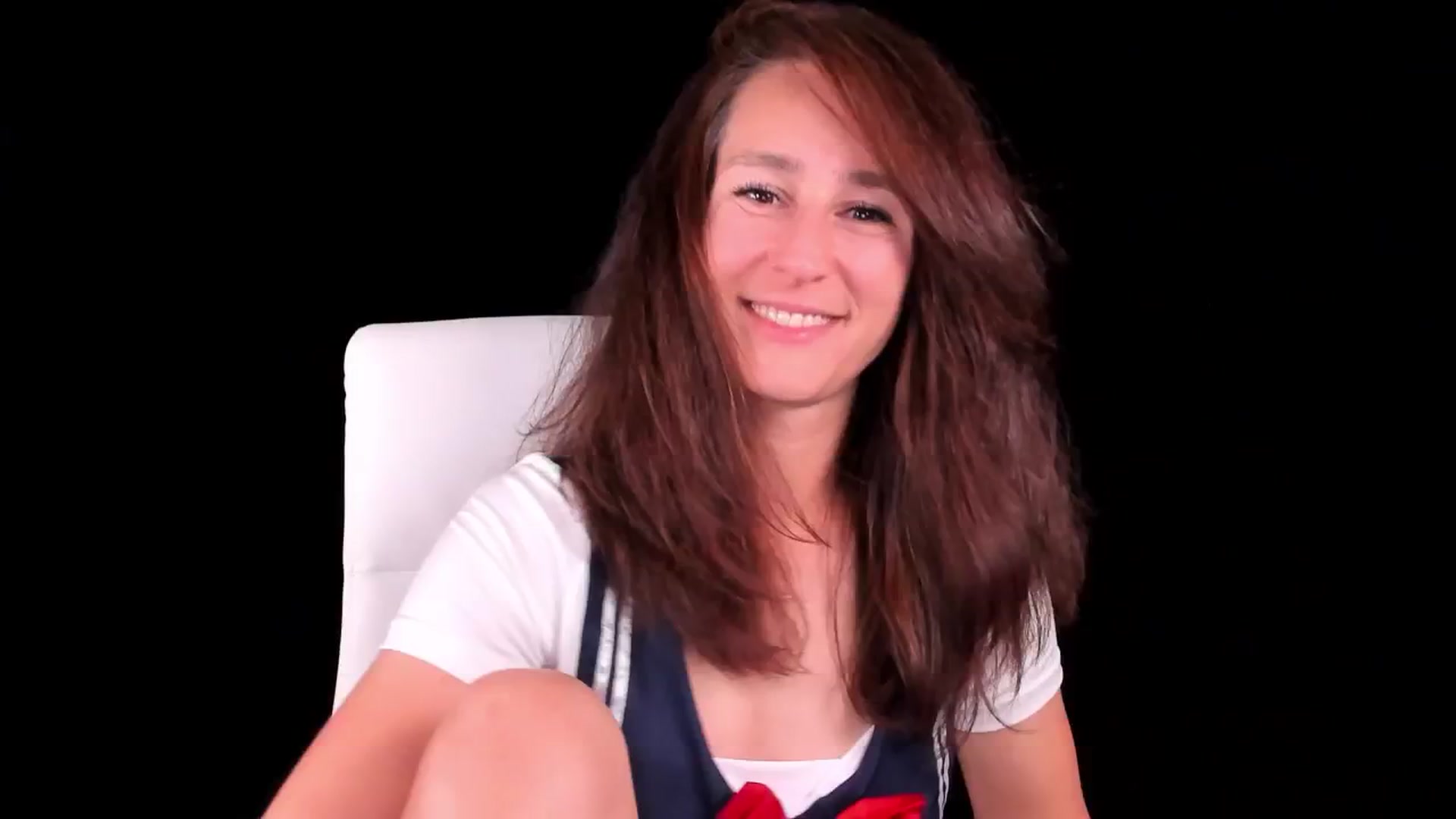 Gallery image thumbnail from Olivia's myfreecams stream on, 06/19/2024, 05:56 image 3 of 20