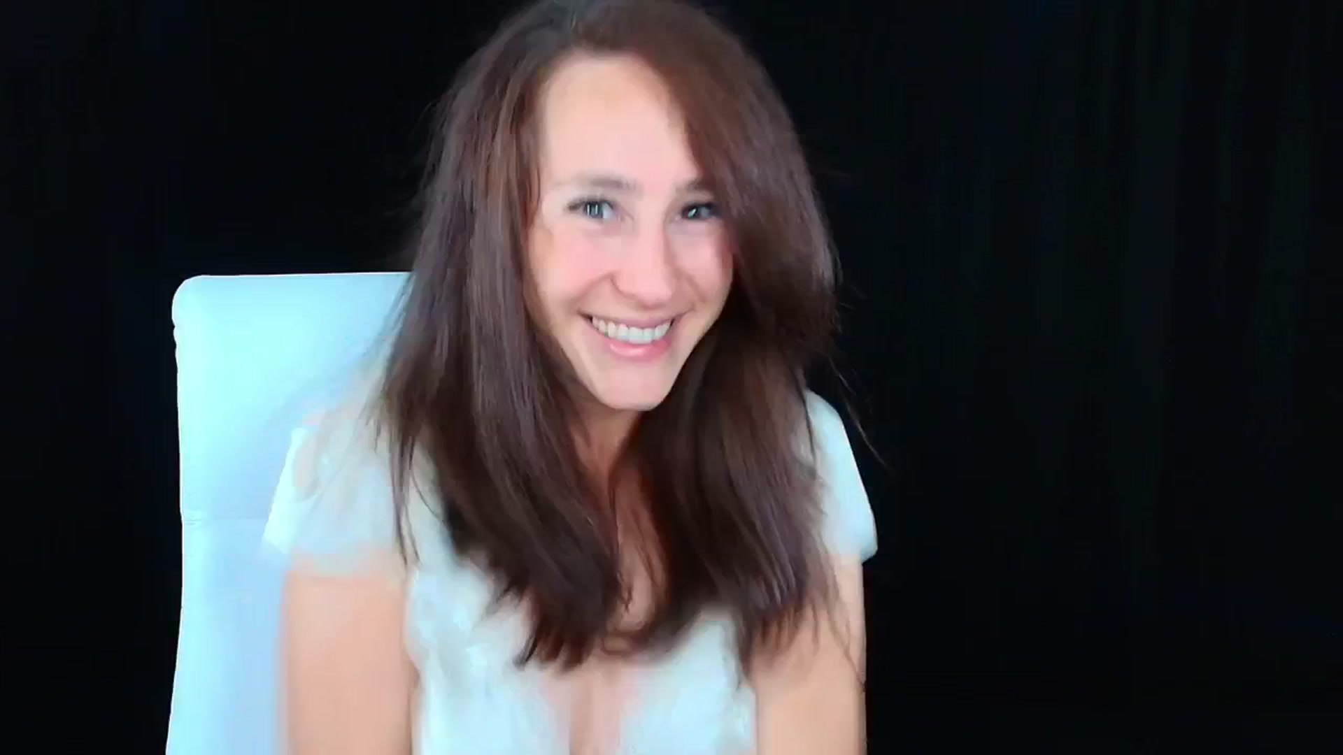 Gallery image thumbnail from Olivia's myfreecams stream on, 07/04/2024, 03:34 image 14 of 20