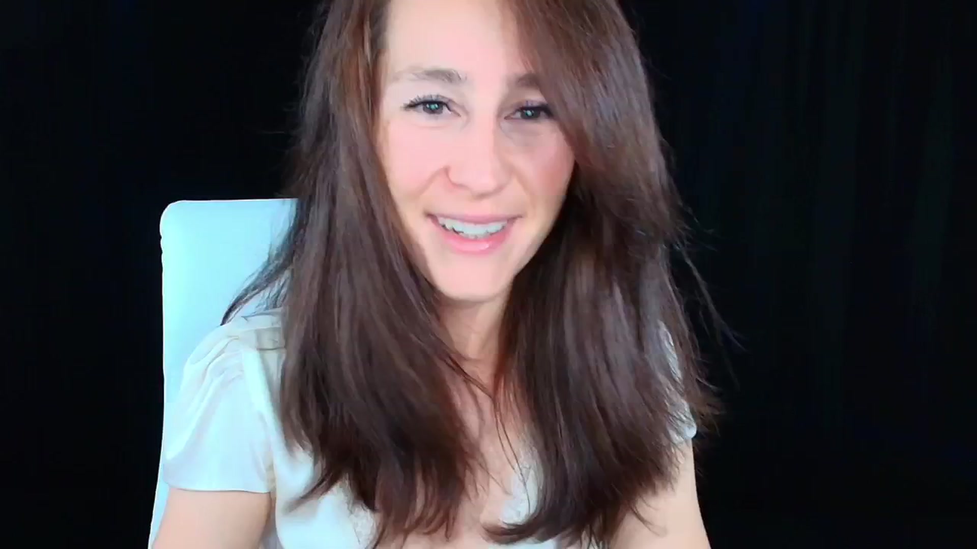 Gallery image thumbnail from Olivia's myfreecams stream on, 07/04/2024, 03:34 image 10 of 20