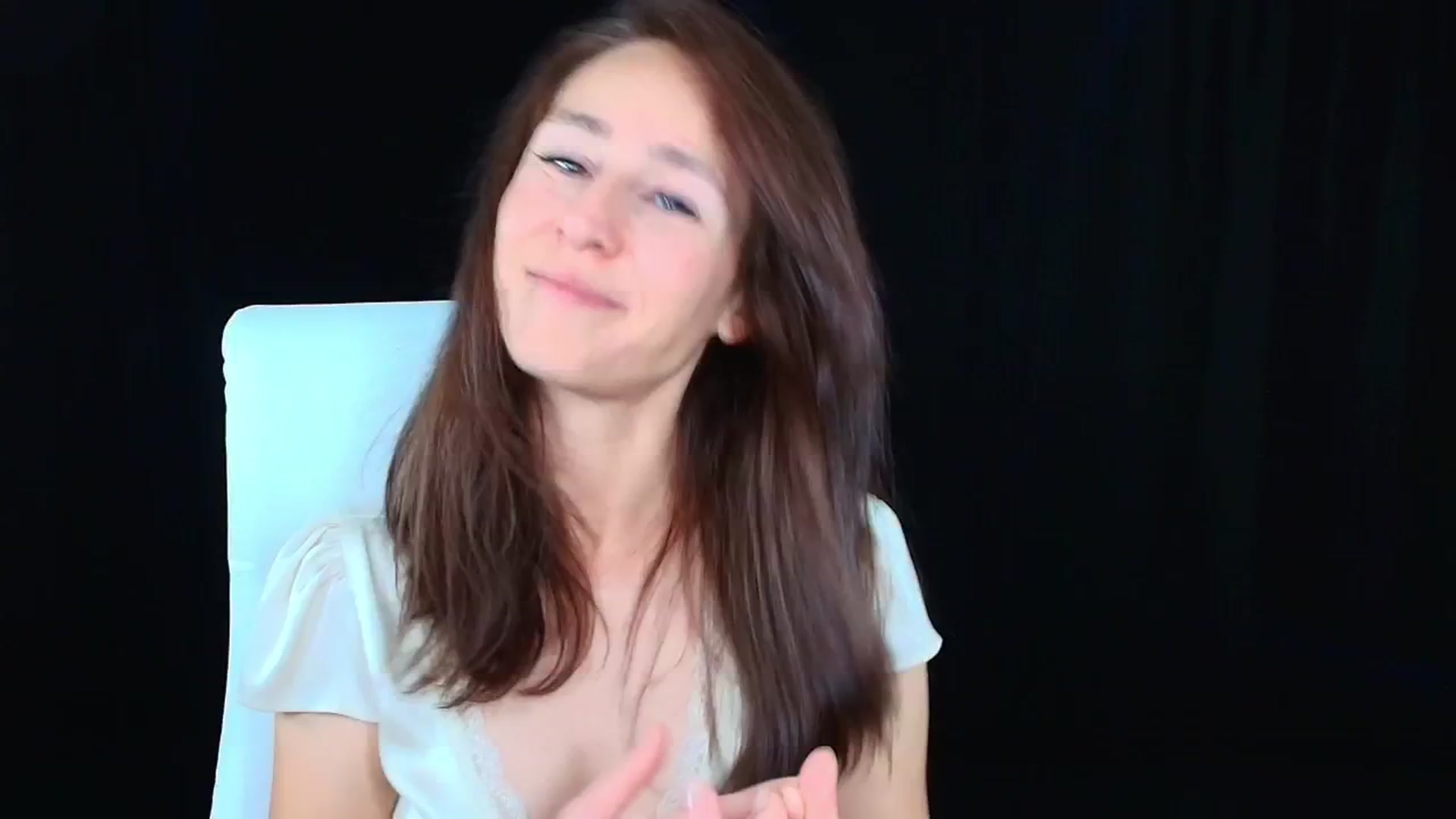 Gallery image thumbnail from Olivia's myfreecams stream on, 07/04/2024, 03:34 image 12 of 20
