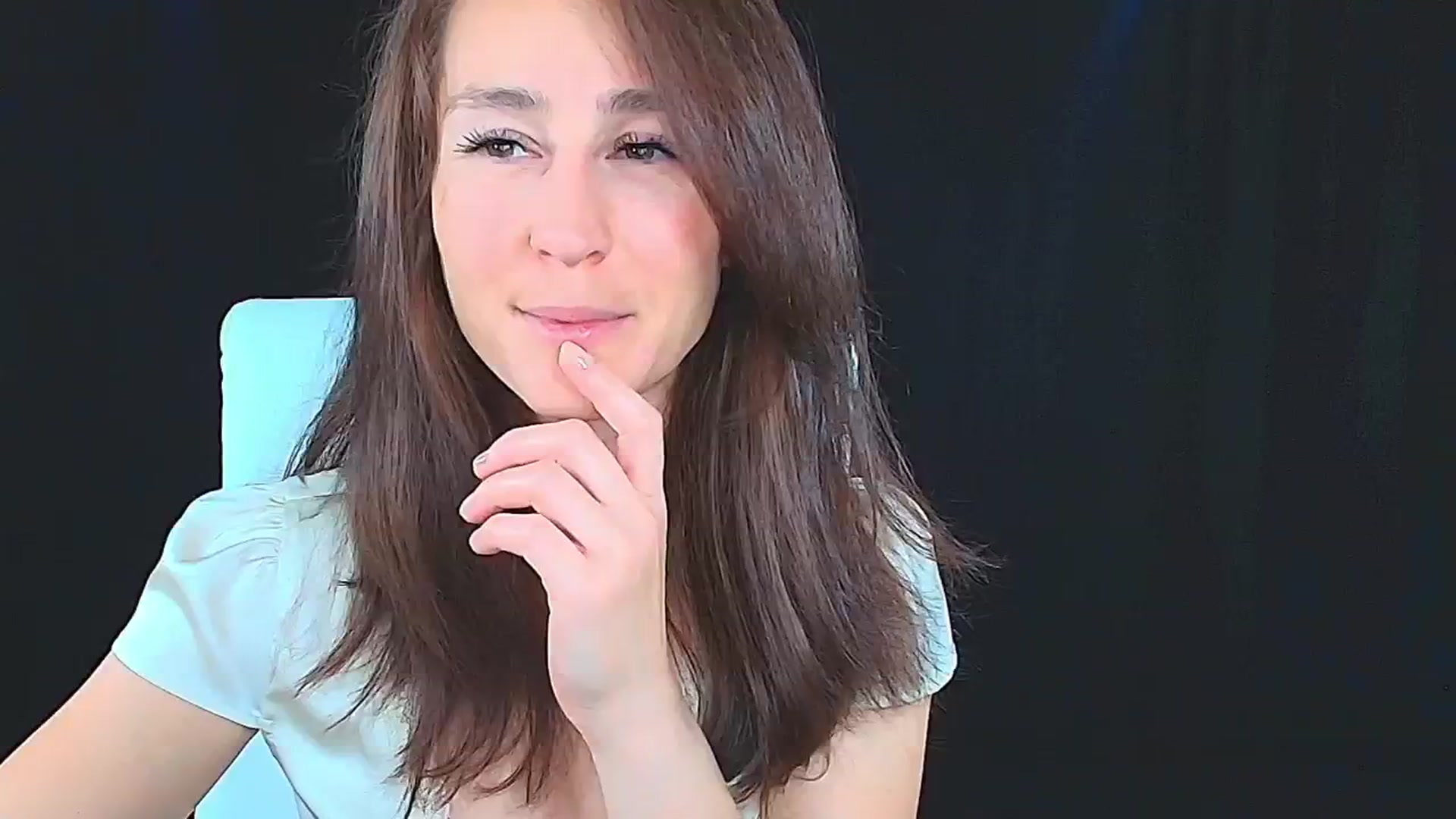 Gallery image thumbnail from Olivia's myfreecams stream on, 07/04/2024, 03:34 image 6 of 20