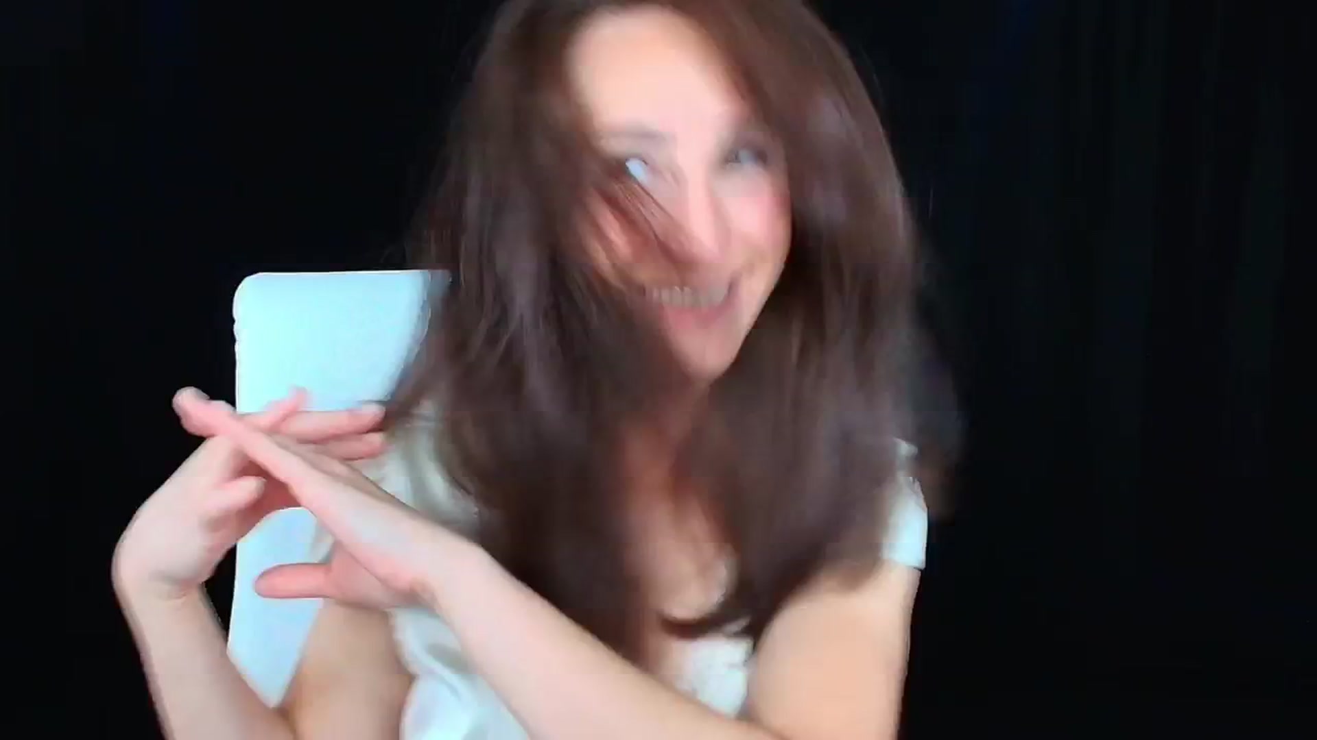 Gallery image thumbnail from Olivia's myfreecams stream on, 07/04/2024, 03:34 image 8 of 20