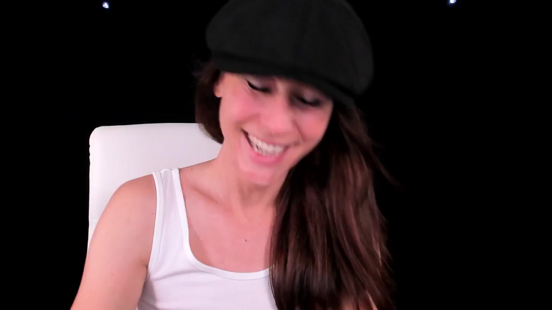 Gallery image thumbnail from Olivia's myfreecams stream on, 07/06/2024, 03:41 image 10 of 20