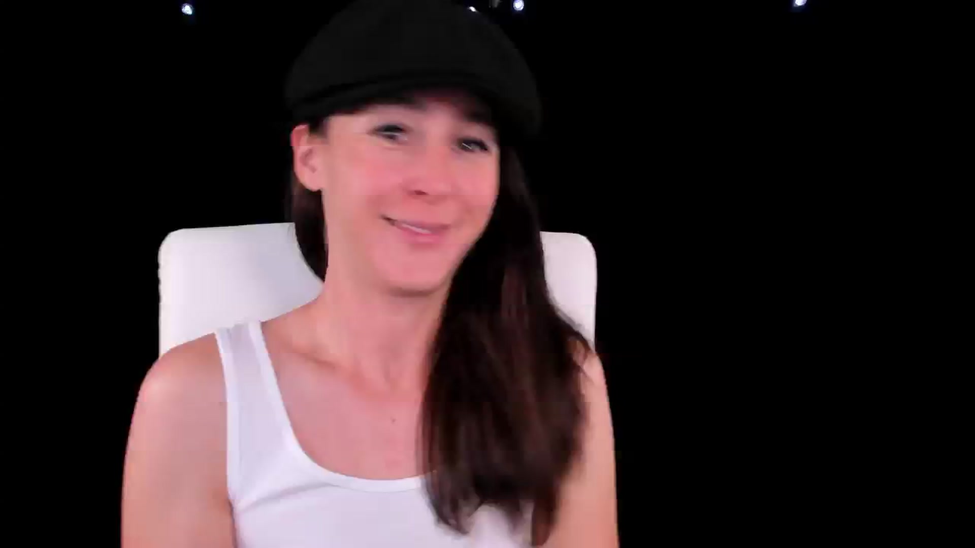 Gallery image thumbnail from Olivia's myfreecams stream on, 07/06/2024, 04:56 image 9 of 20