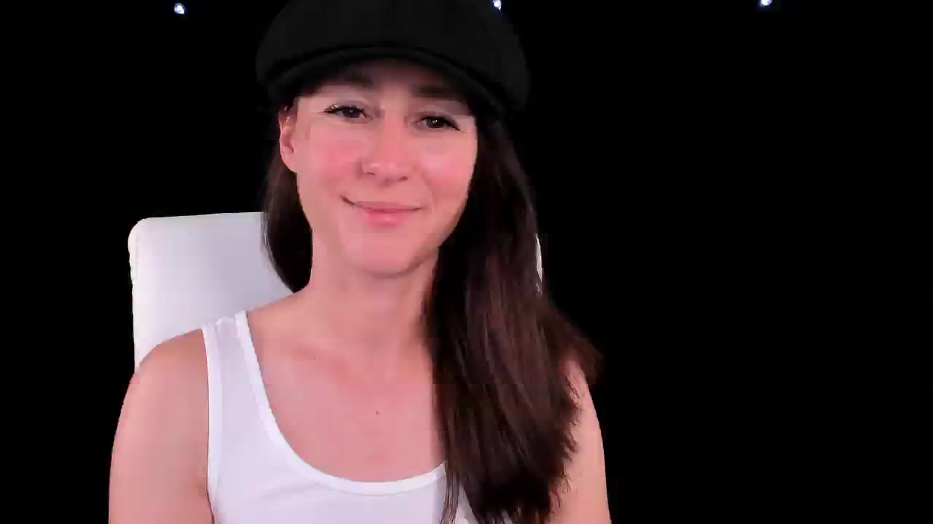 Gallery image thumbnail from Olivia's myfreecams stream on, 07/06/2024, 04:56 image 10 of 20
