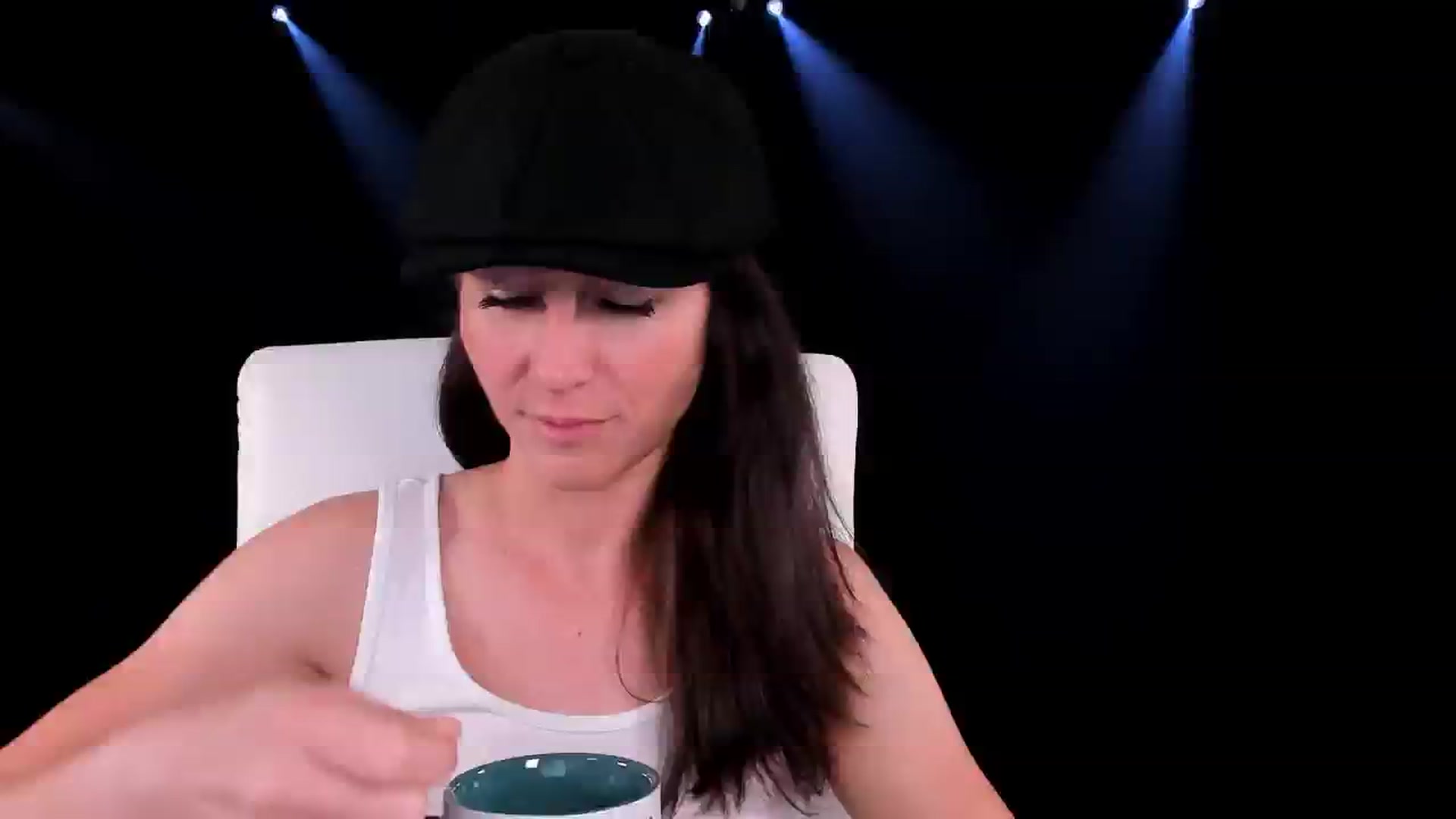 Gallery image thumbnail from Olivia's myfreecams stream on, 07/06/2024, 04:56 image 4 of 20