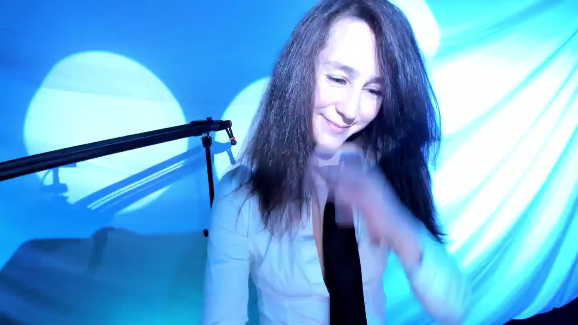 Gallery image thumbnail from Olivia's myfreecams stream on, 07/07/2024, 05:02 image 3 of 20