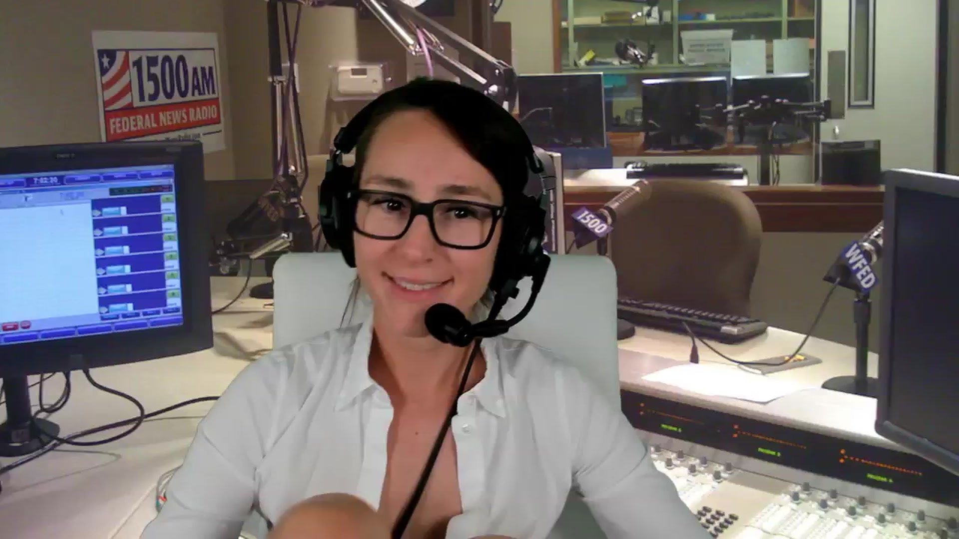 Gallery image thumbnail from Olivia's myfreecams stream on, 07/08/2024, 05:13 image 14 of 20