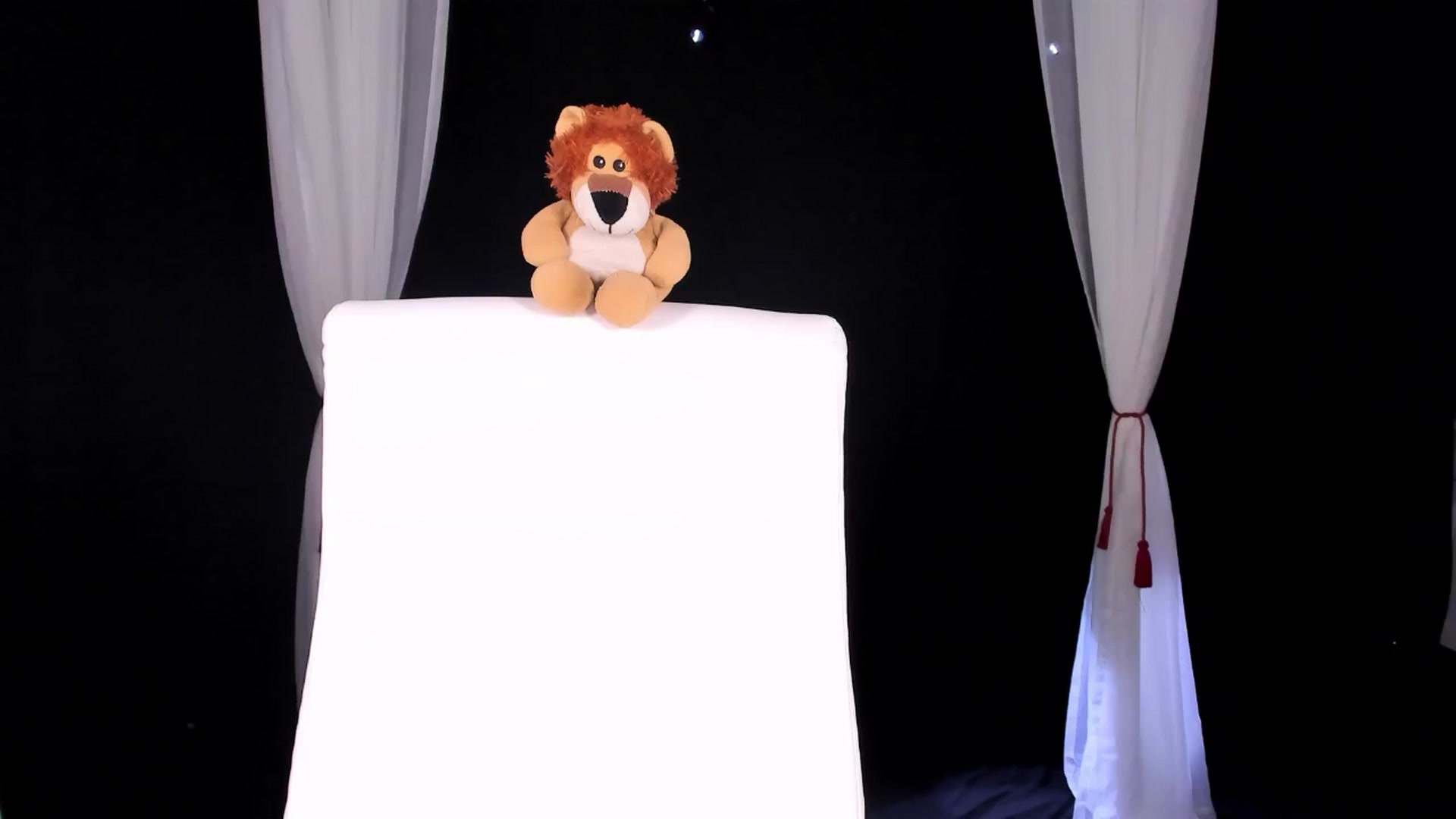 Gallery image thumbnail from Olivia's myfreecams stream on, 07/12/2024, 05:16 image 17 of 20