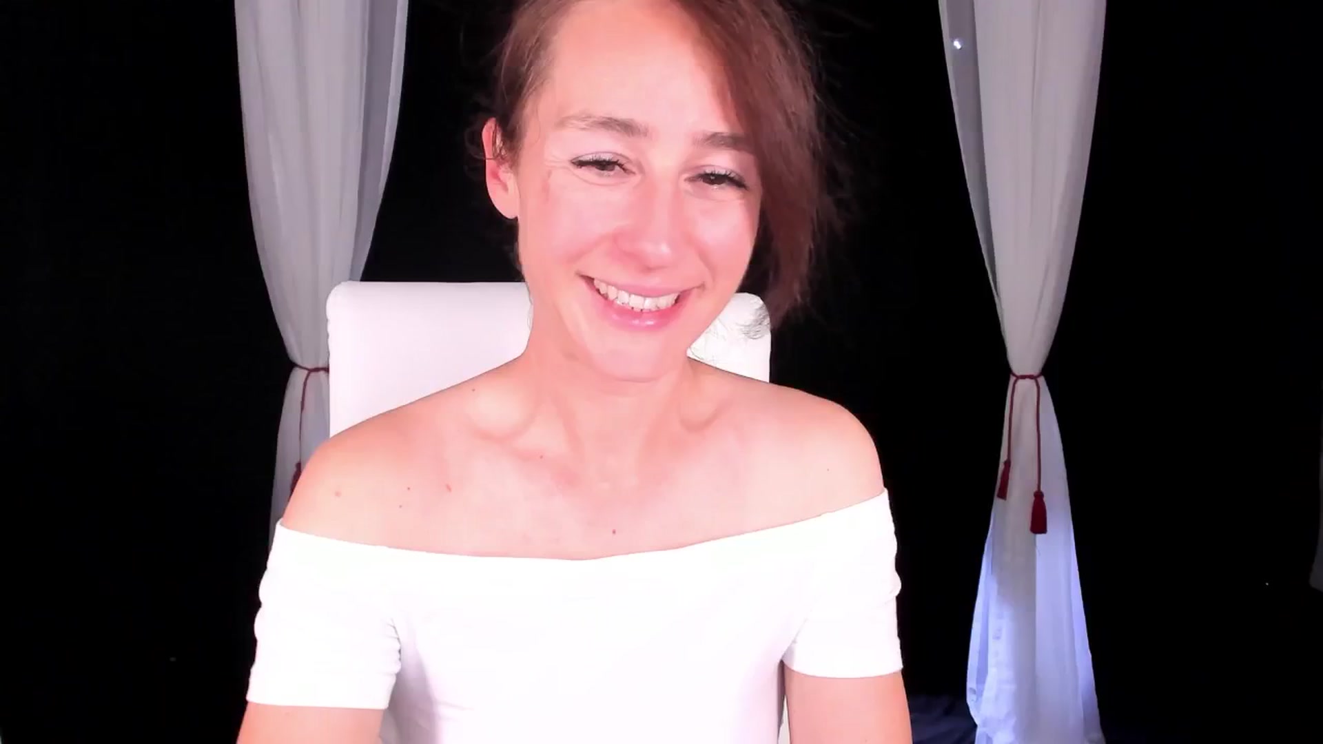 Gallery image thumbnail from Olivia's myfreecams stream on, 07/12/2024, 05:16 image 19 of 20