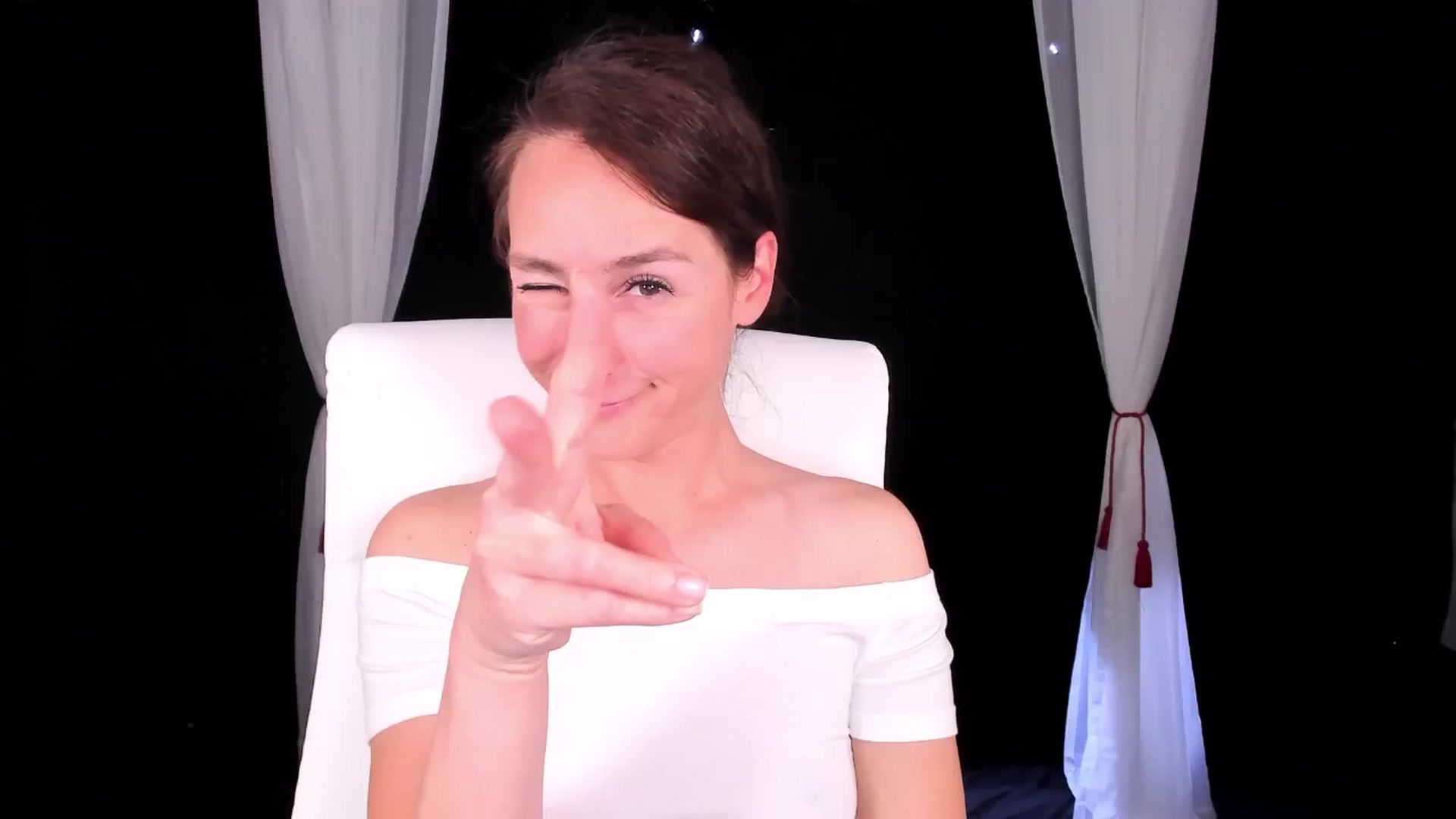 Gallery image thumbnail from Olivia's myfreecams stream on, 07/12/2024, 05:16 image 12 of 20