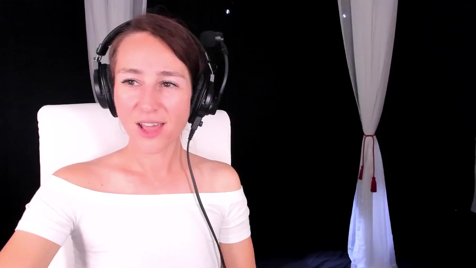 Gallery image thumbnail from Olivia's myfreecams stream on, 07/12/2024, 05:16 image 16 of 20
