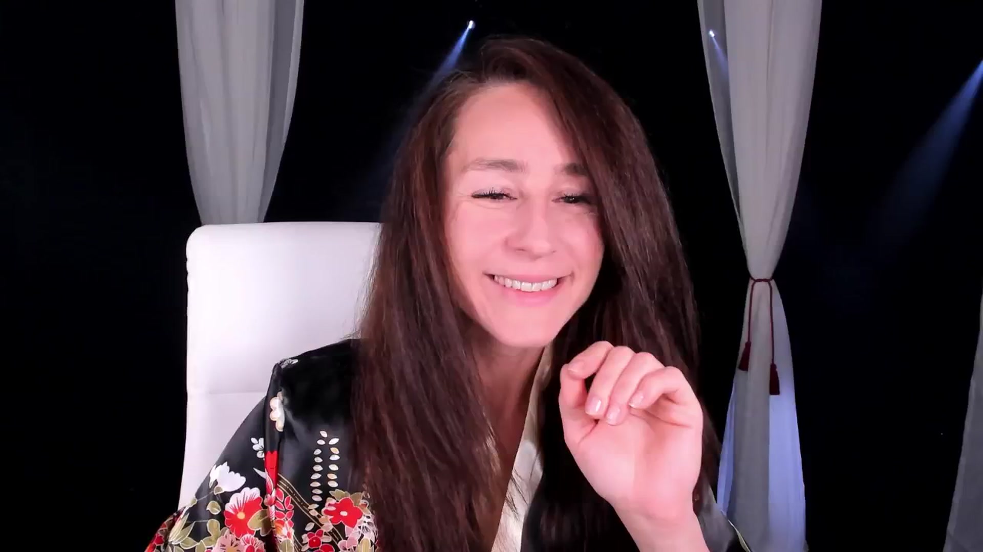 Gallery image thumbnail from Olivia's myfreecams stream on, 07/13/2024, 04:25 image 1 of 20