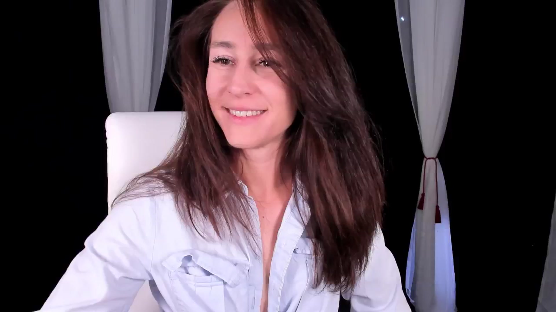 Gallery image thumbnail from Olivia's myfreecams stream on, 07/13/2024, 04:25 image 12 of 20