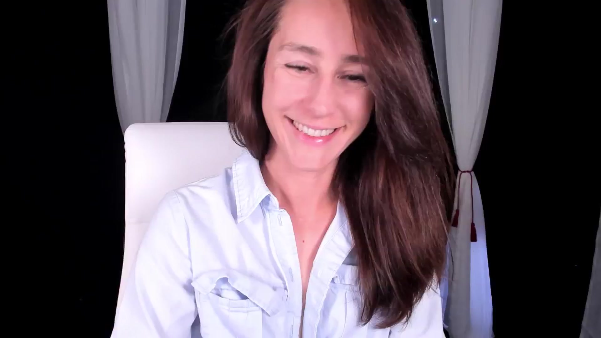 Gallery image thumbnail from Olivia's myfreecams stream on, 07/13/2024, 04:25 image 13 of 20