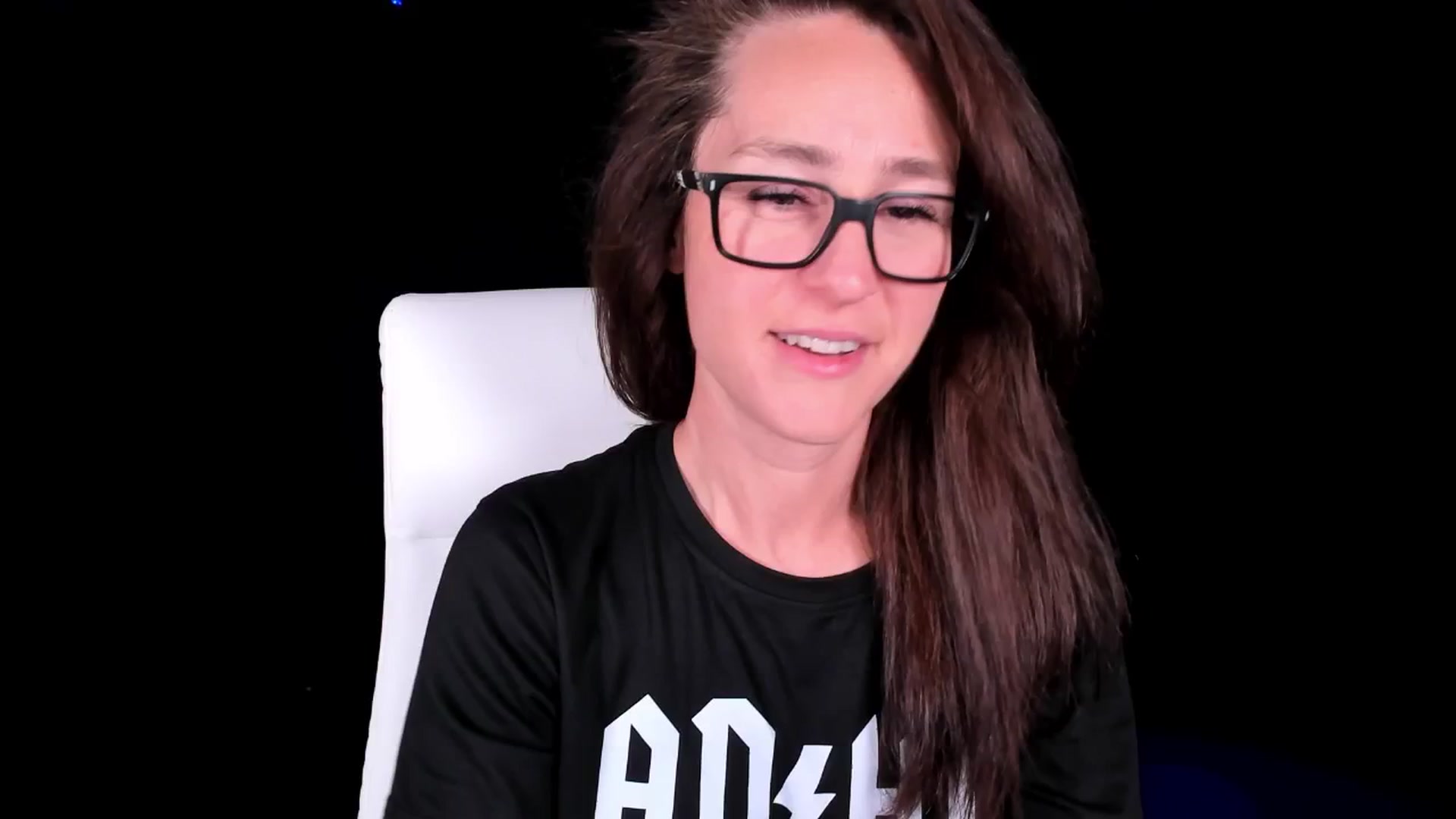 Gallery image thumbnail from Olivia's myfreecams stream on, 07/17/2024, 04:26 image 19 of 20