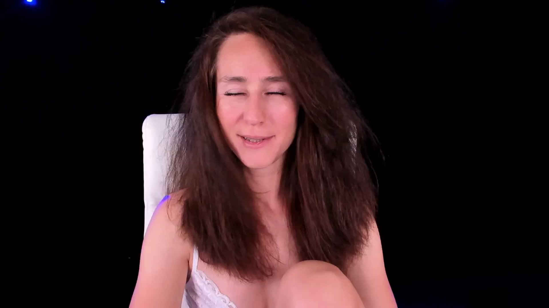 Gallery image thumbnail from Olivia's myfreecams stream on, 07/18/2024, 05:24 image 6 of 20