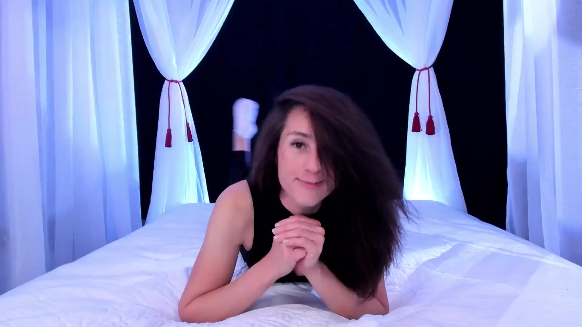 Gallery image thumbnail from Olivia's myfreecams stream on, 07/20/2024, 05:45 image 14 of 20