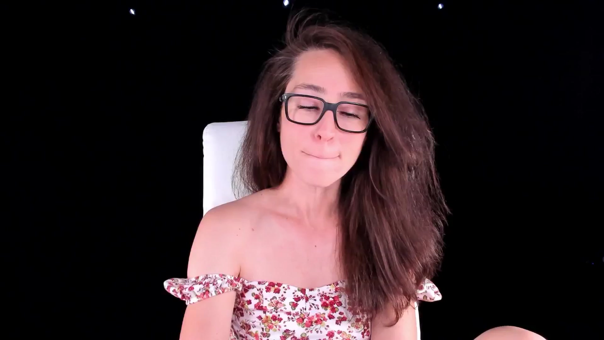 Gallery image thumbnail from Olivia's myfreecams stream on, 07/25/2024, 05:14 image 16 of 20