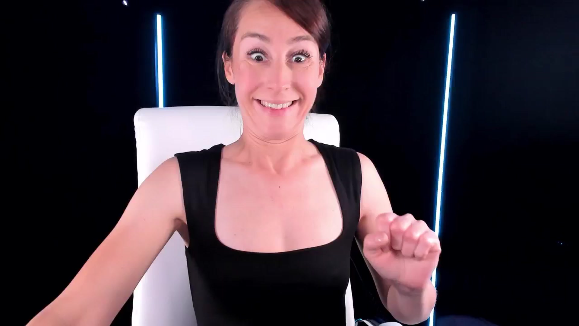 Gallery image thumbnail from Olivia's myfreecams stream on, 07/26/2024, 06:17 image 6 of 20