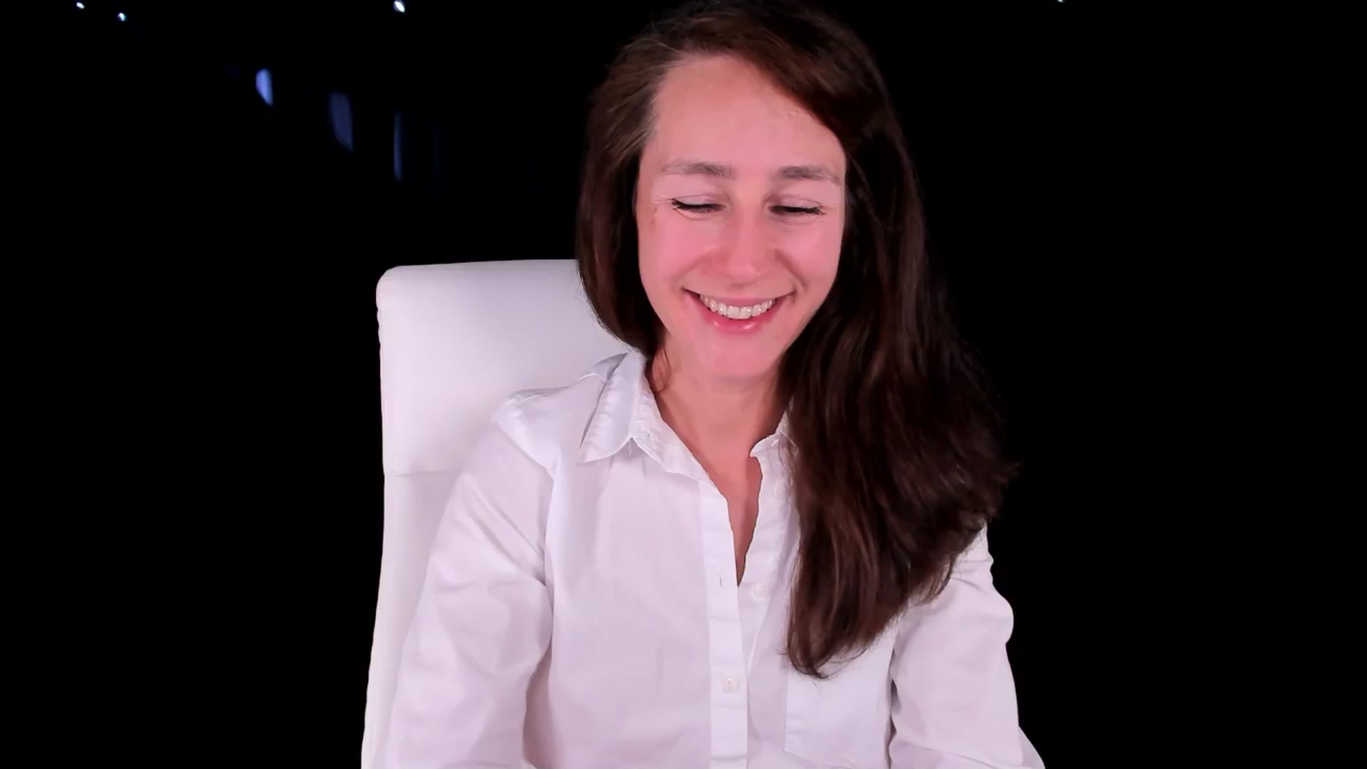 Gallery image thumbnail from Olivia's myfreecams stream on, 08/04/2024, 04:11 image 19 of 20