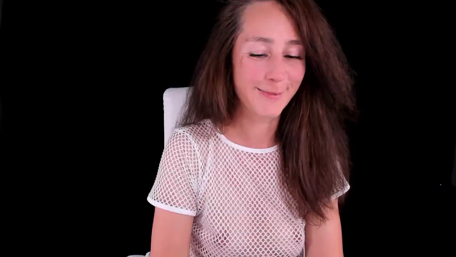 Gallery image thumbnail from Olivia's myfreecams stream on, 08/11/2024, 05:18 image 3 of 20